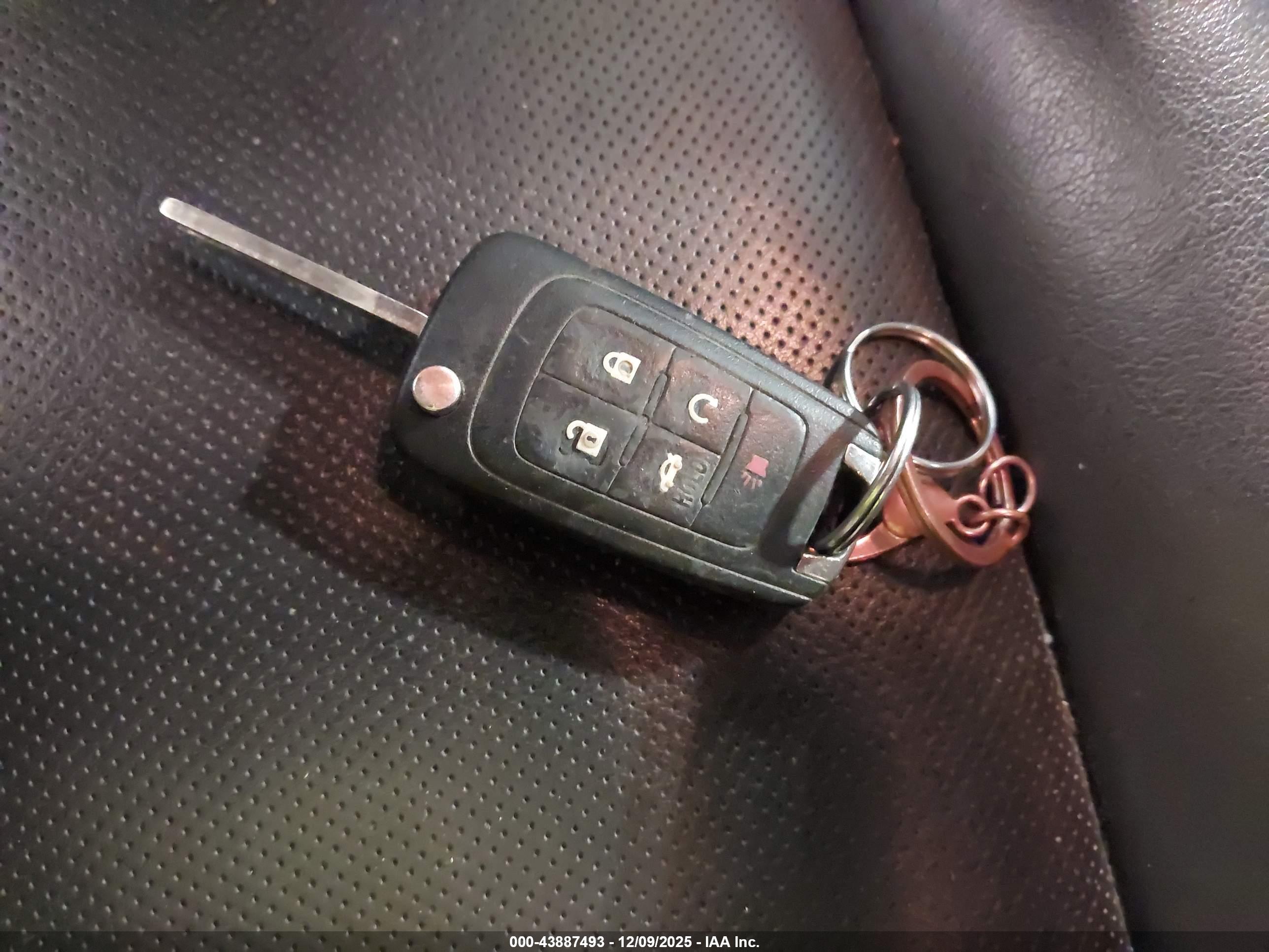CHEVROLET EQUINOX image 11