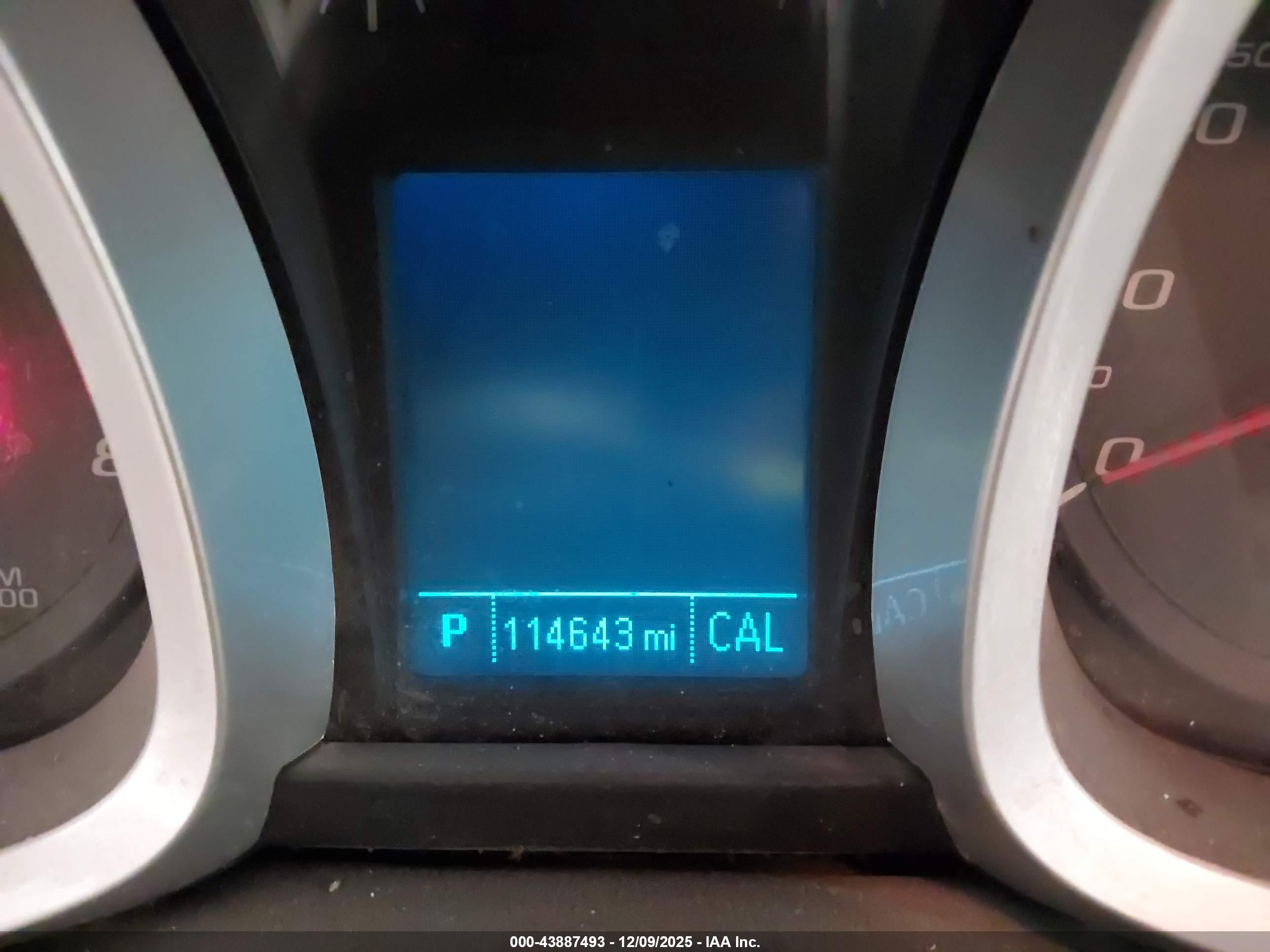 CHEVROLET EQUINOX image 7