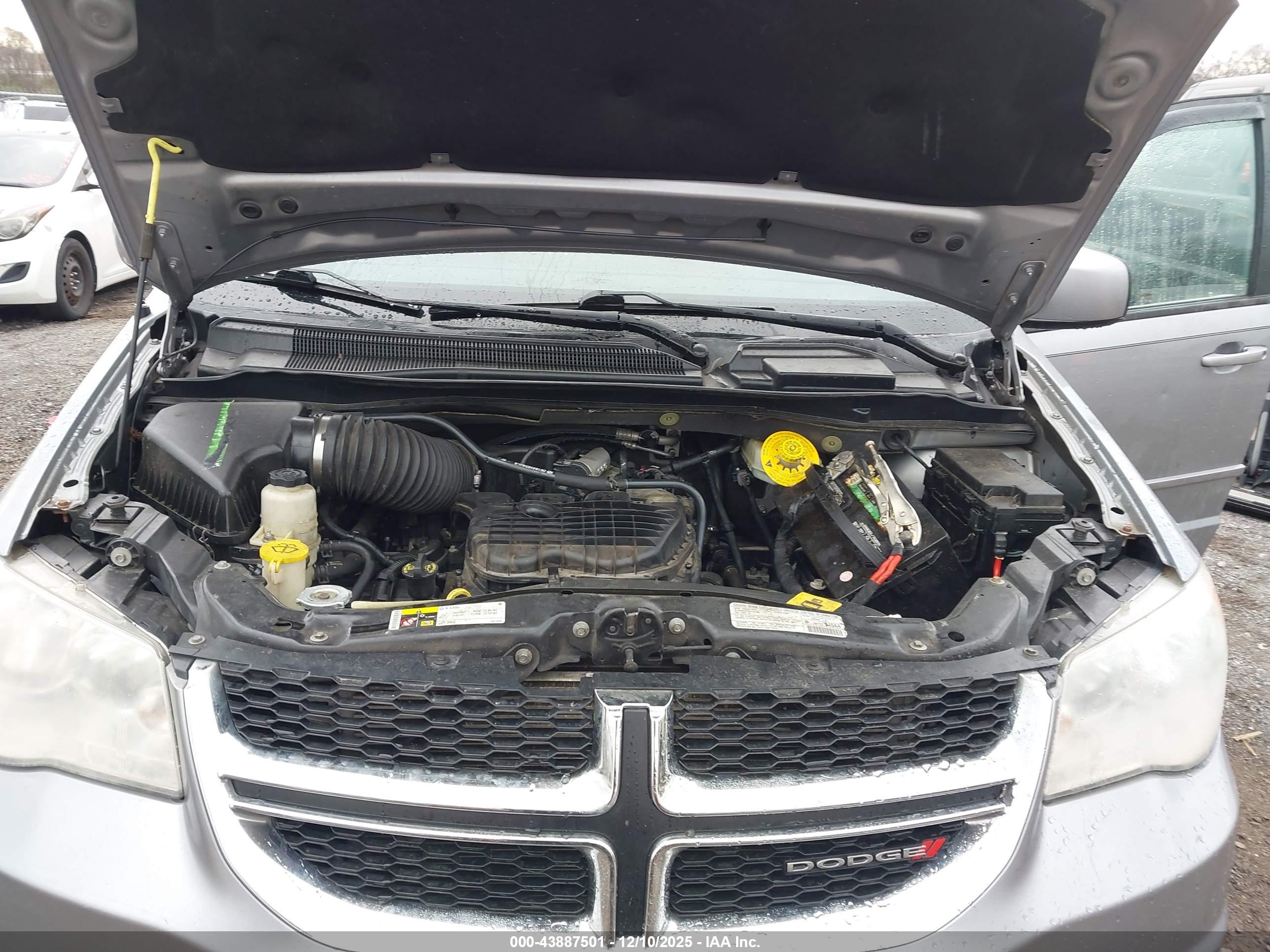 DODGE GRAND image 10