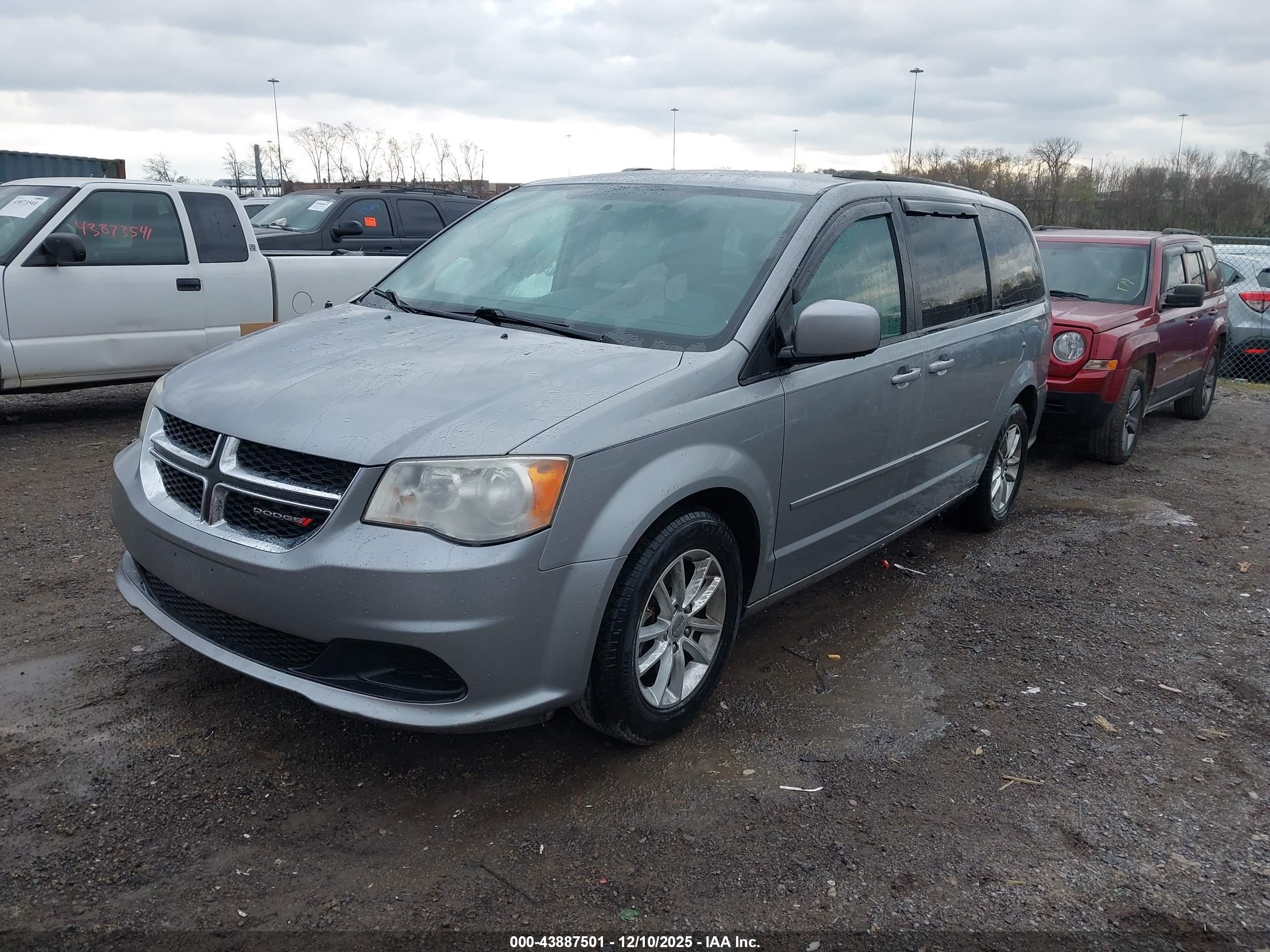 DODGE GRAND image 2