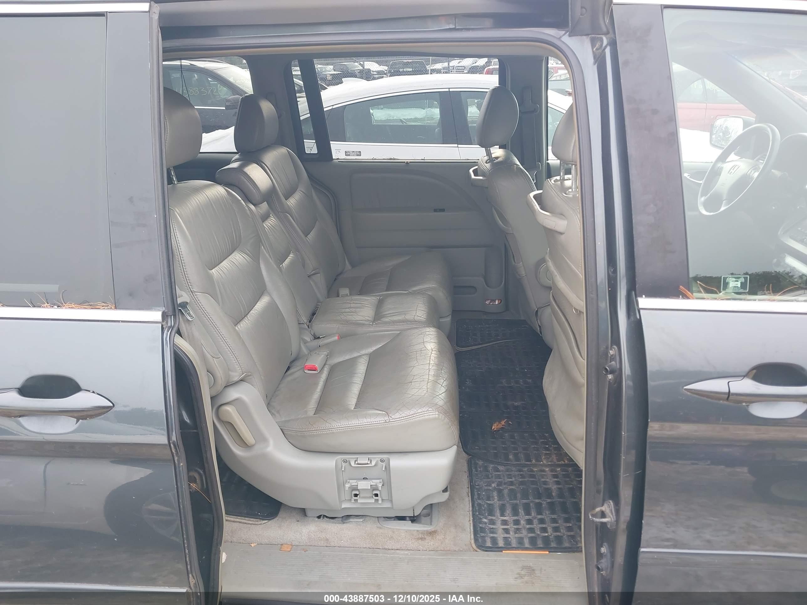 HONDA ODYSSEY image 8