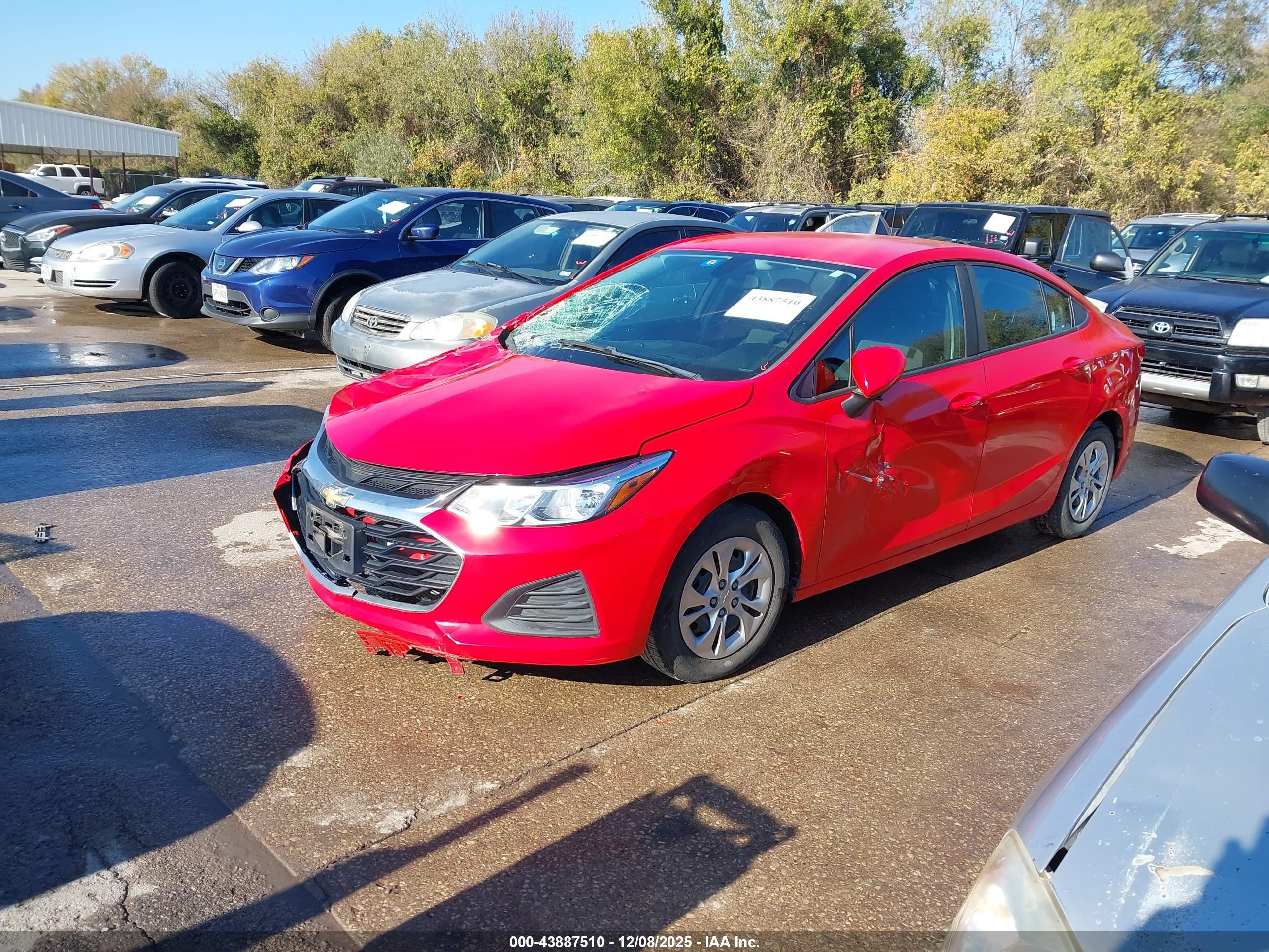 CHEVROLET CRUZE image 2