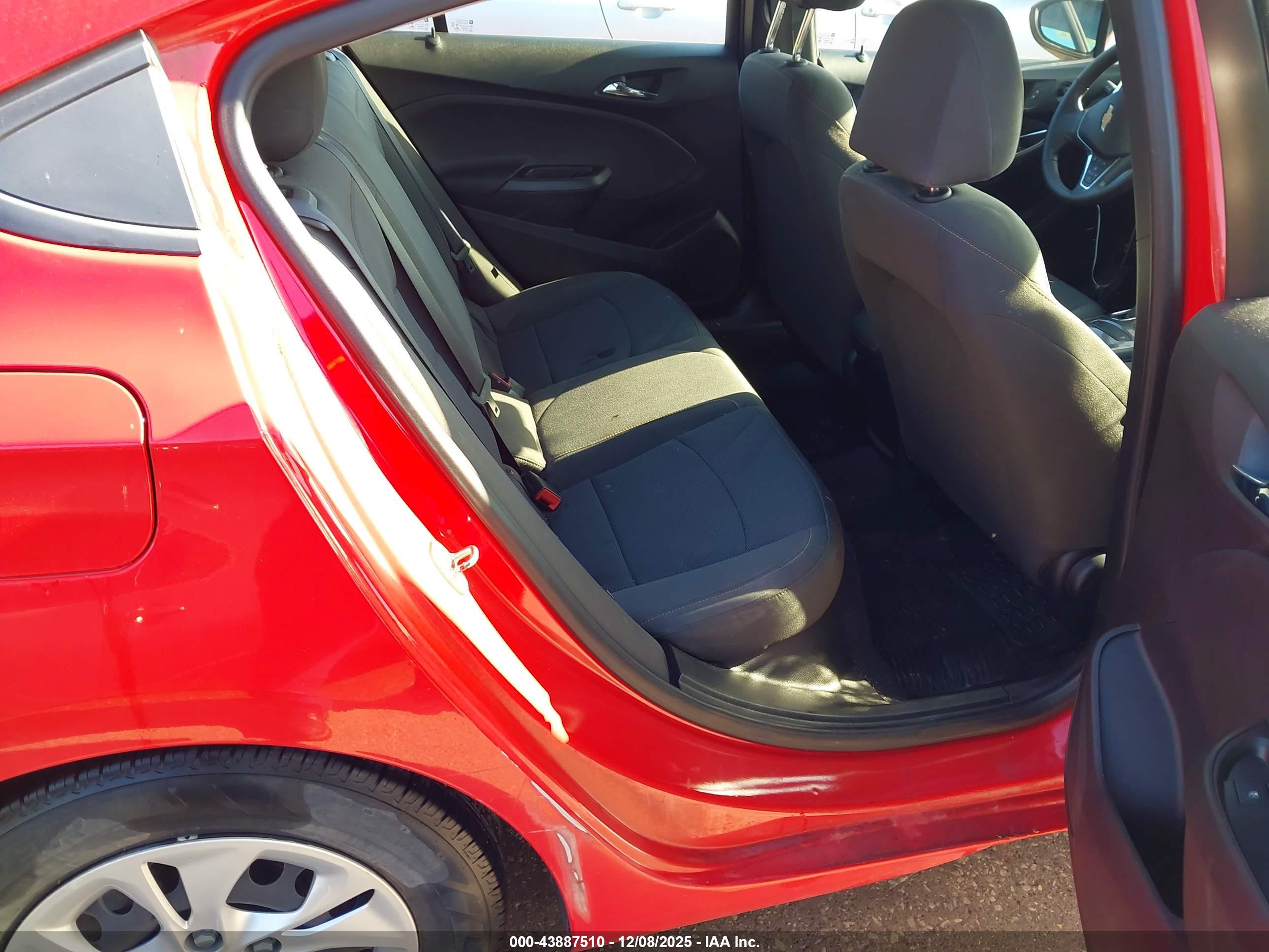 CHEVROLET CRUZE image 8