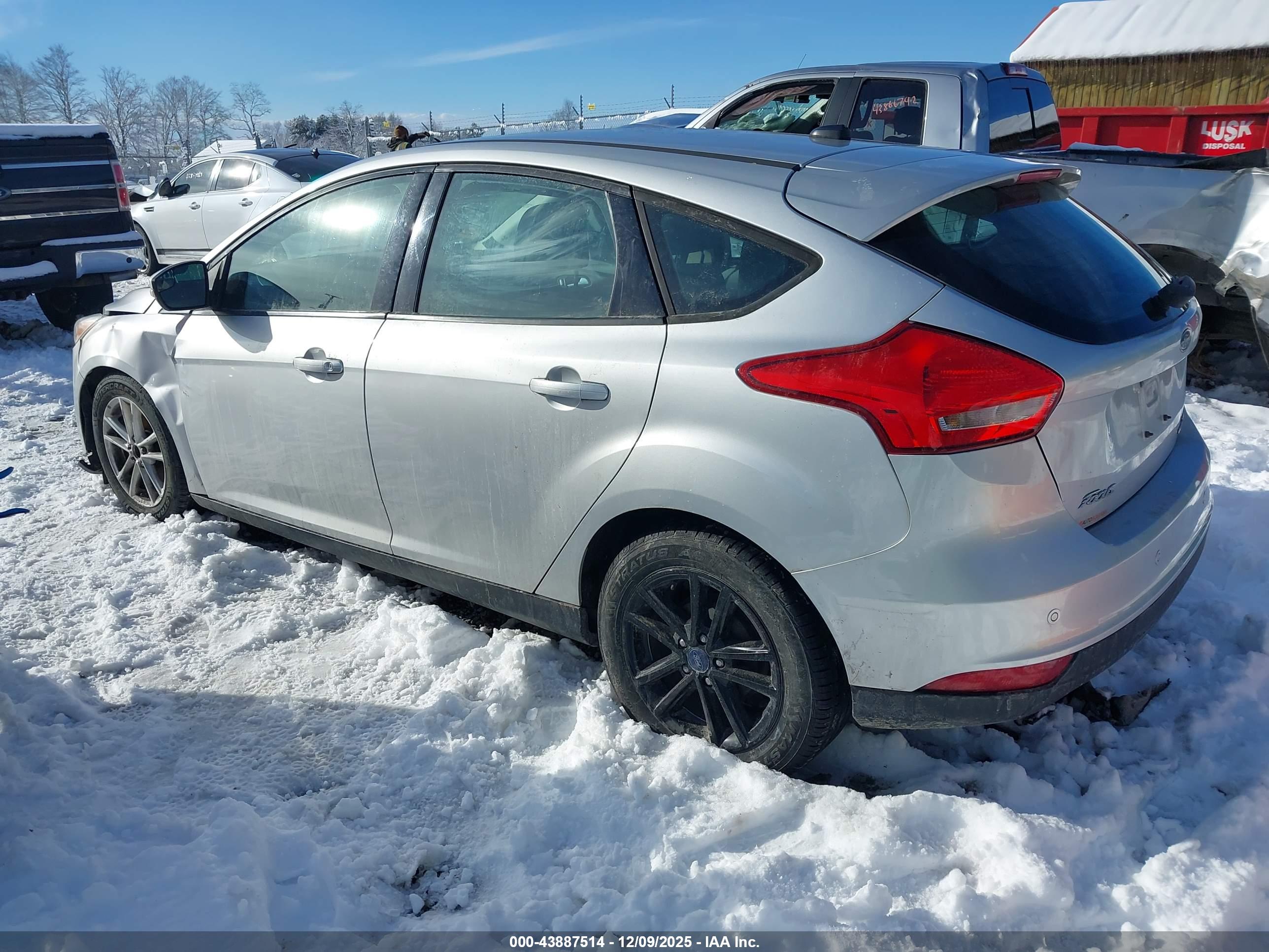FORD FOCUS image 3