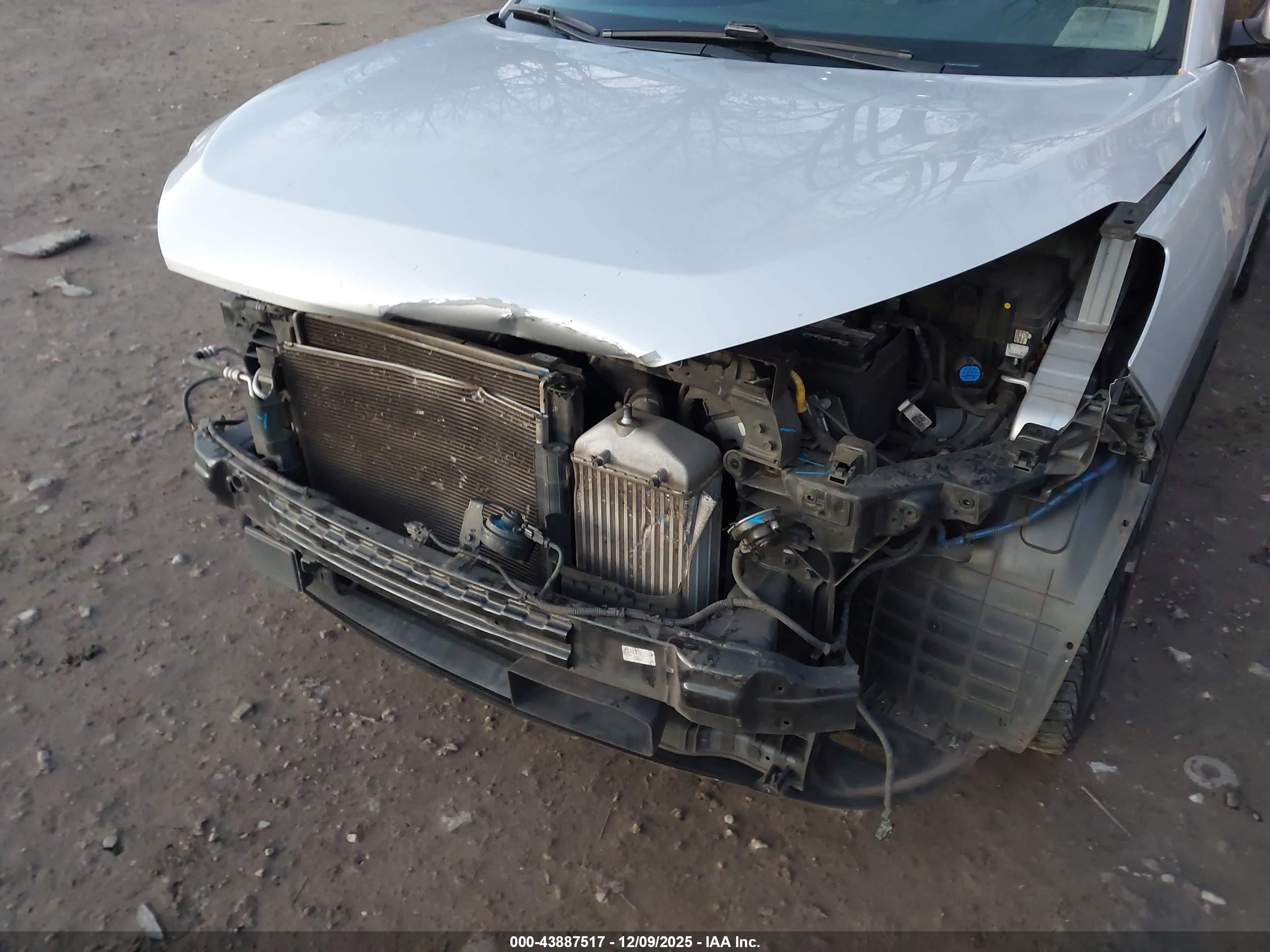 HYUNDAI TUCSON image 6