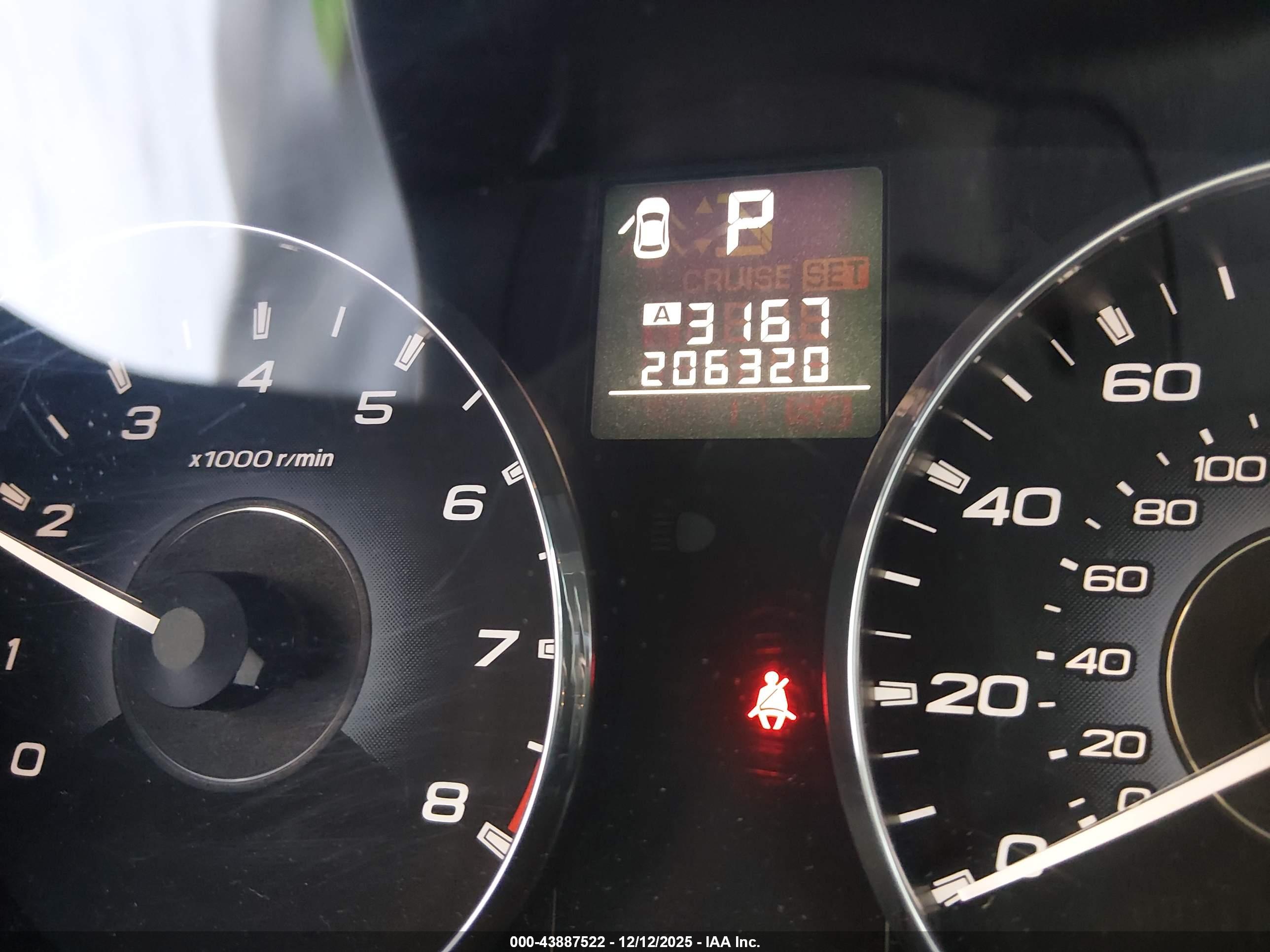 SUBARU OUTBACK image 7