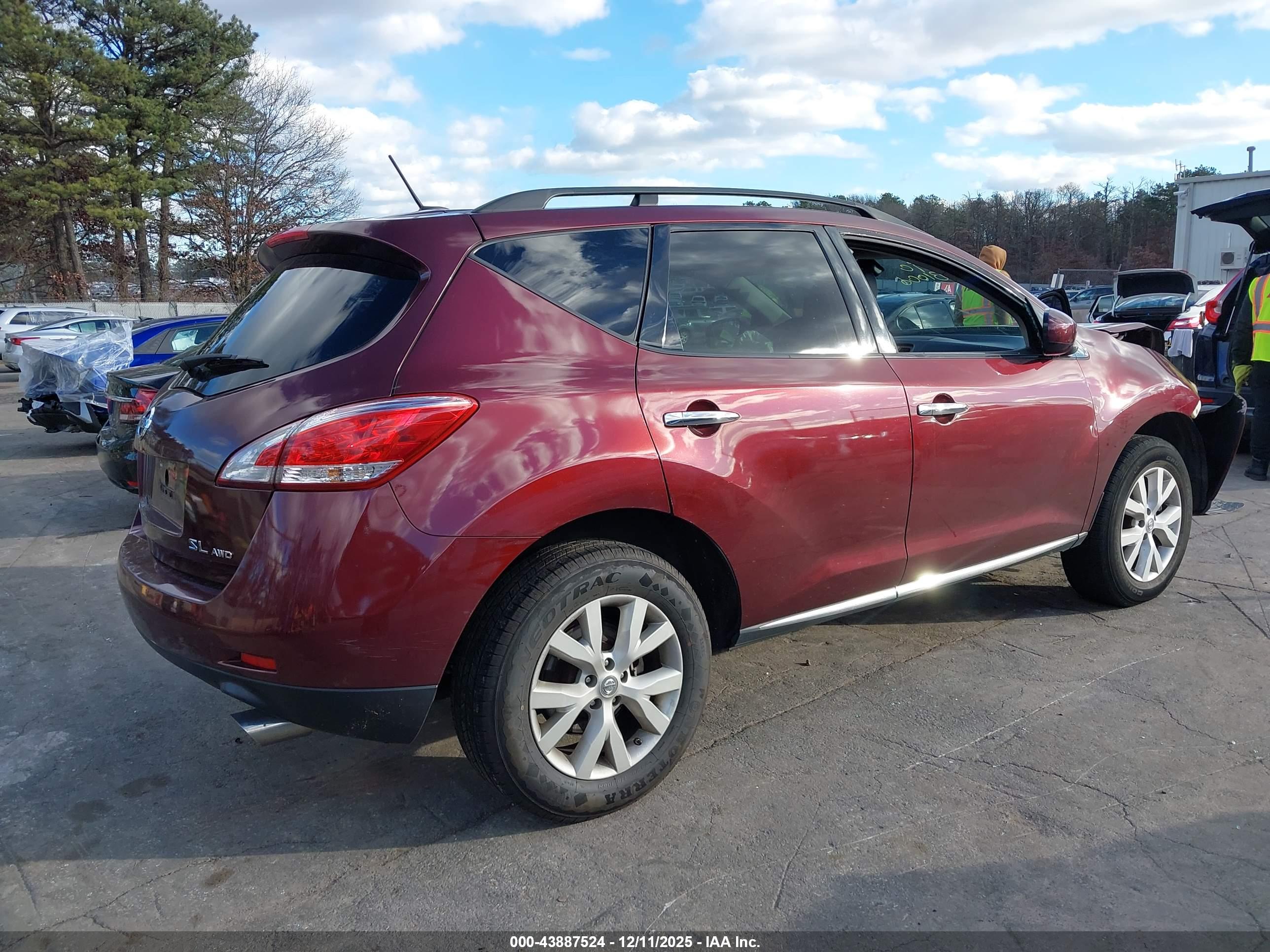 NISSAN MURANO image 4