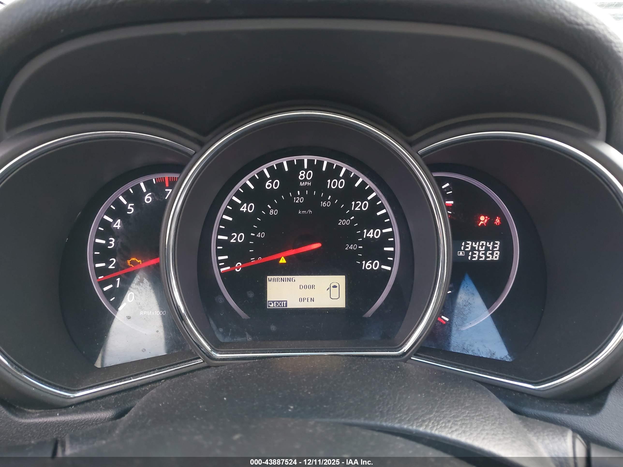 NISSAN MURANO image 7