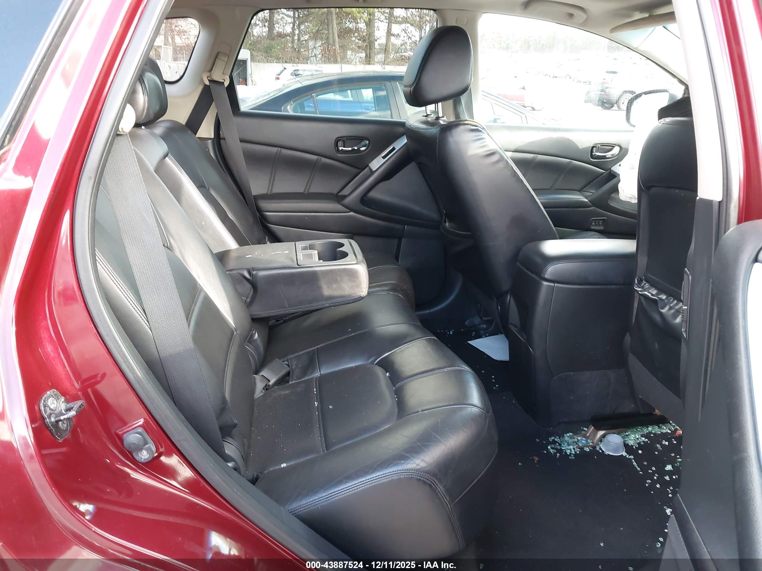 NISSAN MURANO image 8