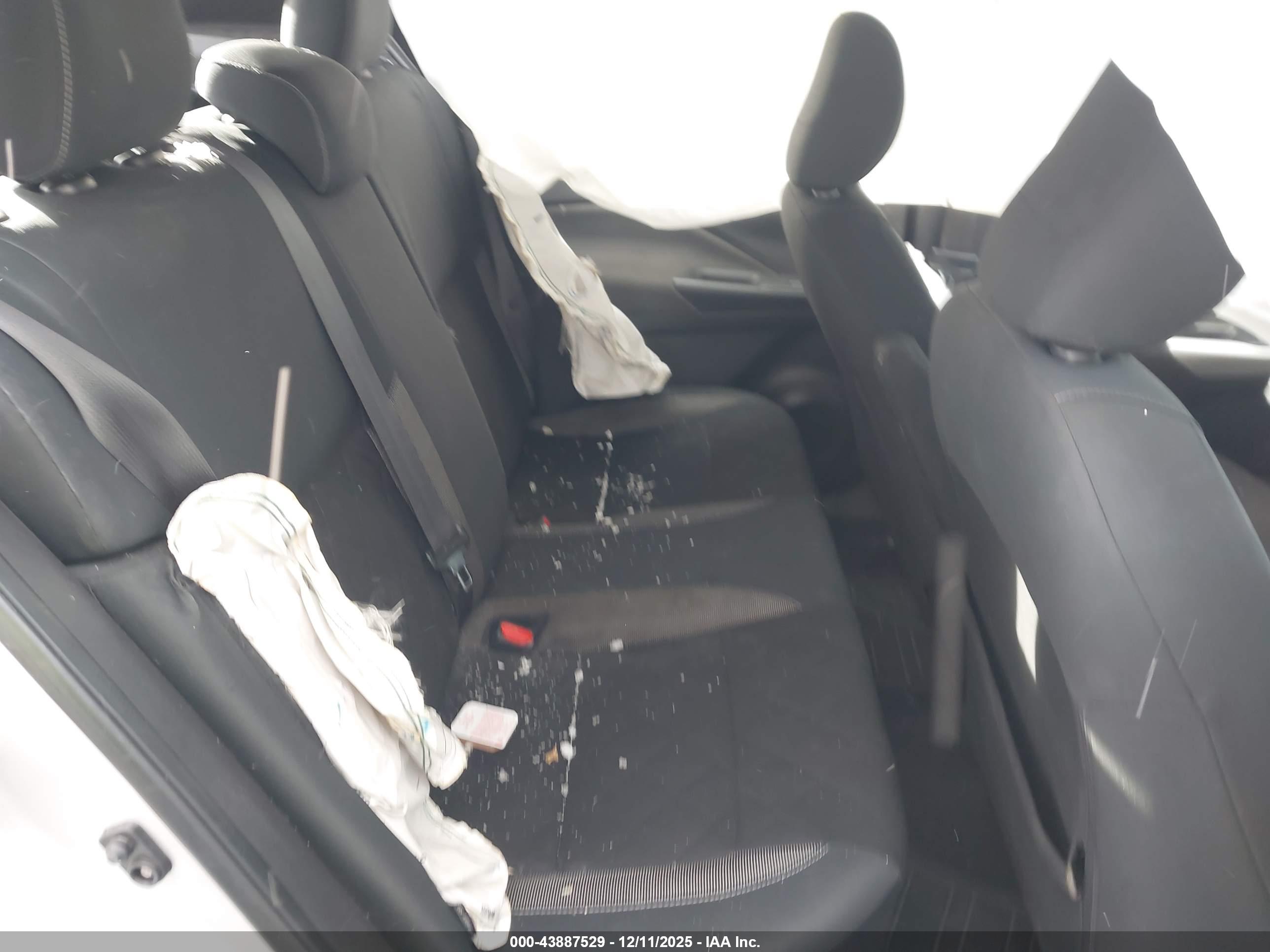 NISSAN KICKS image 8
