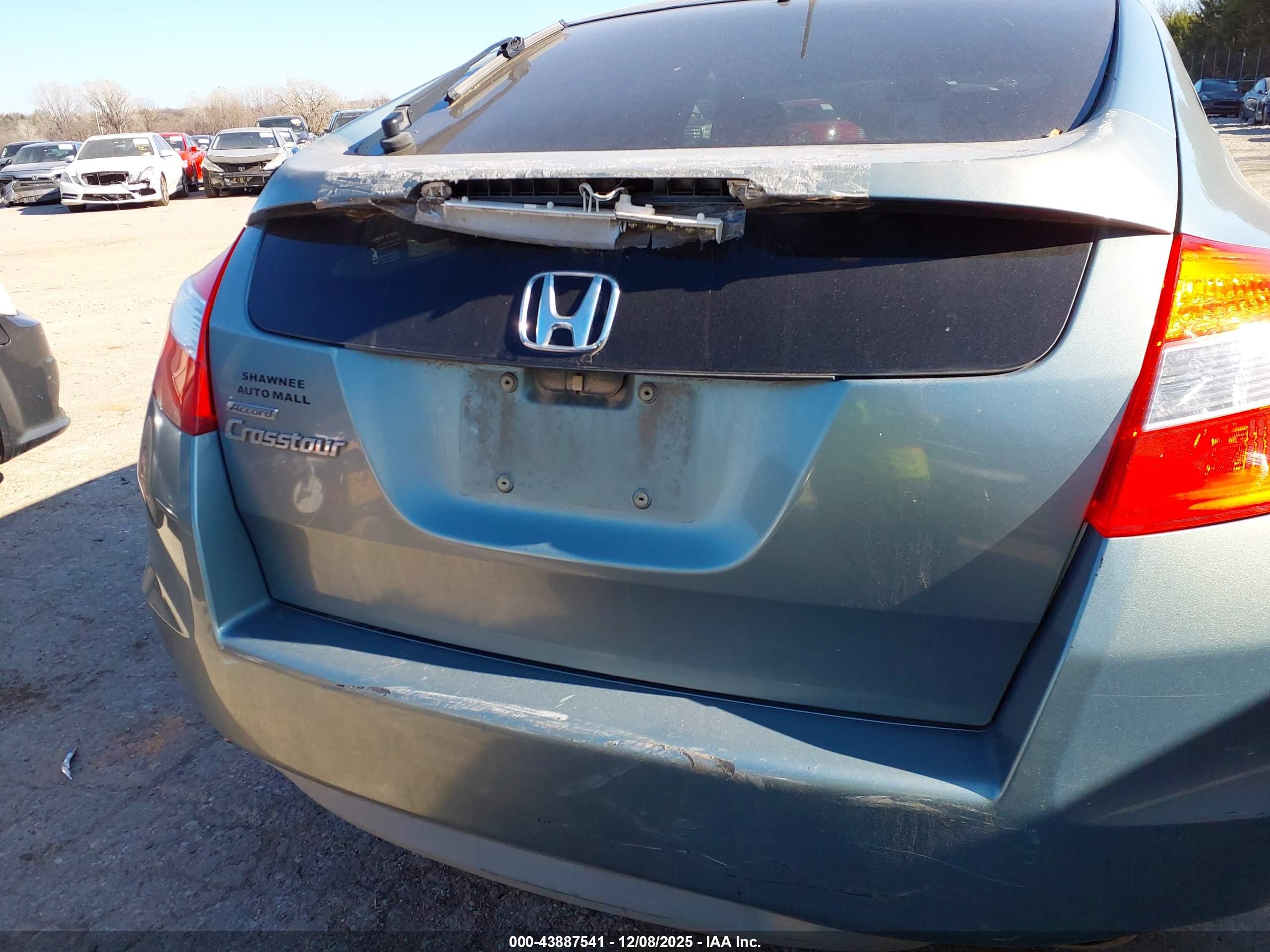 HONDA ACCORD image 6