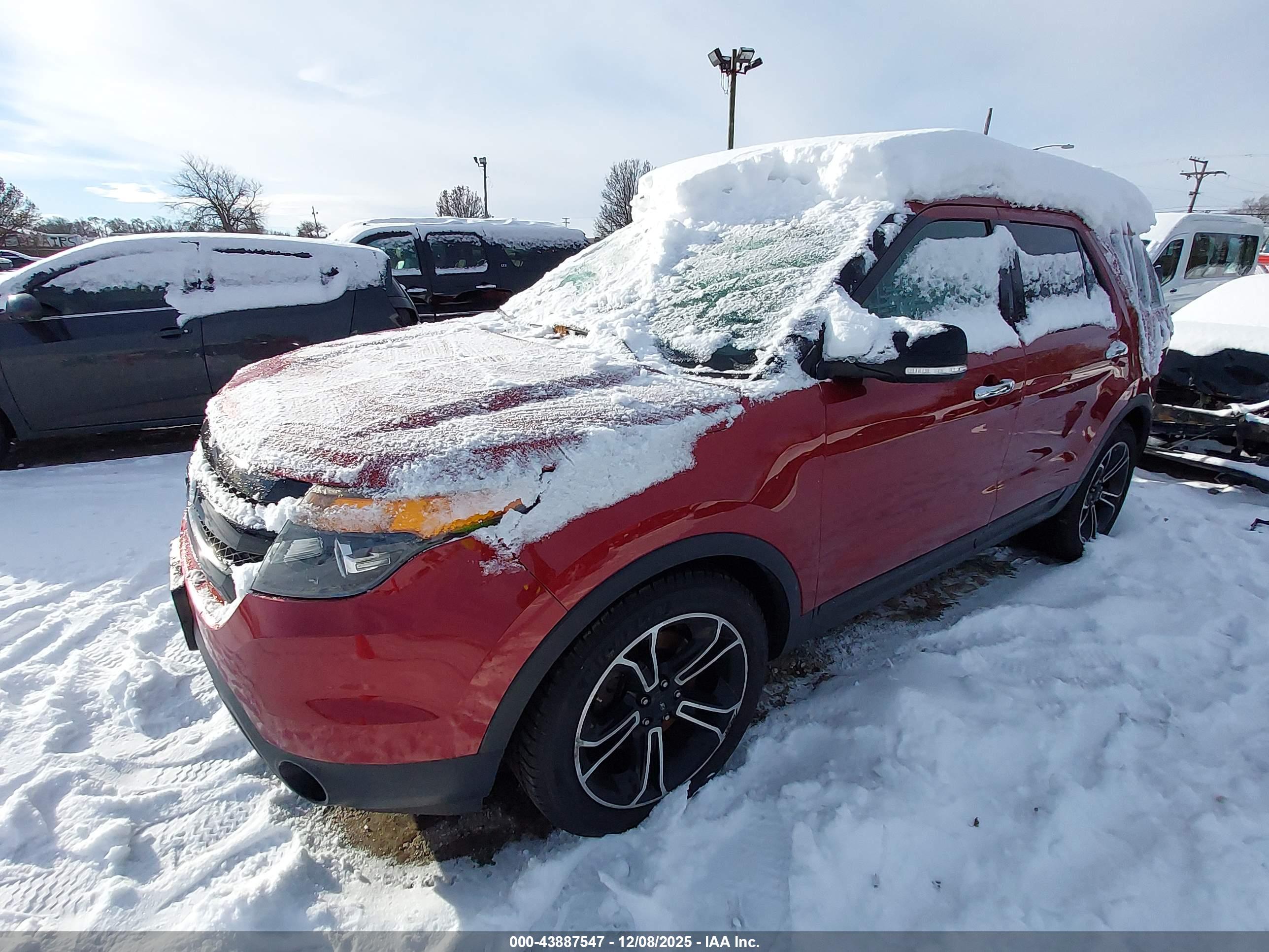 FORD EXPLORER image 2