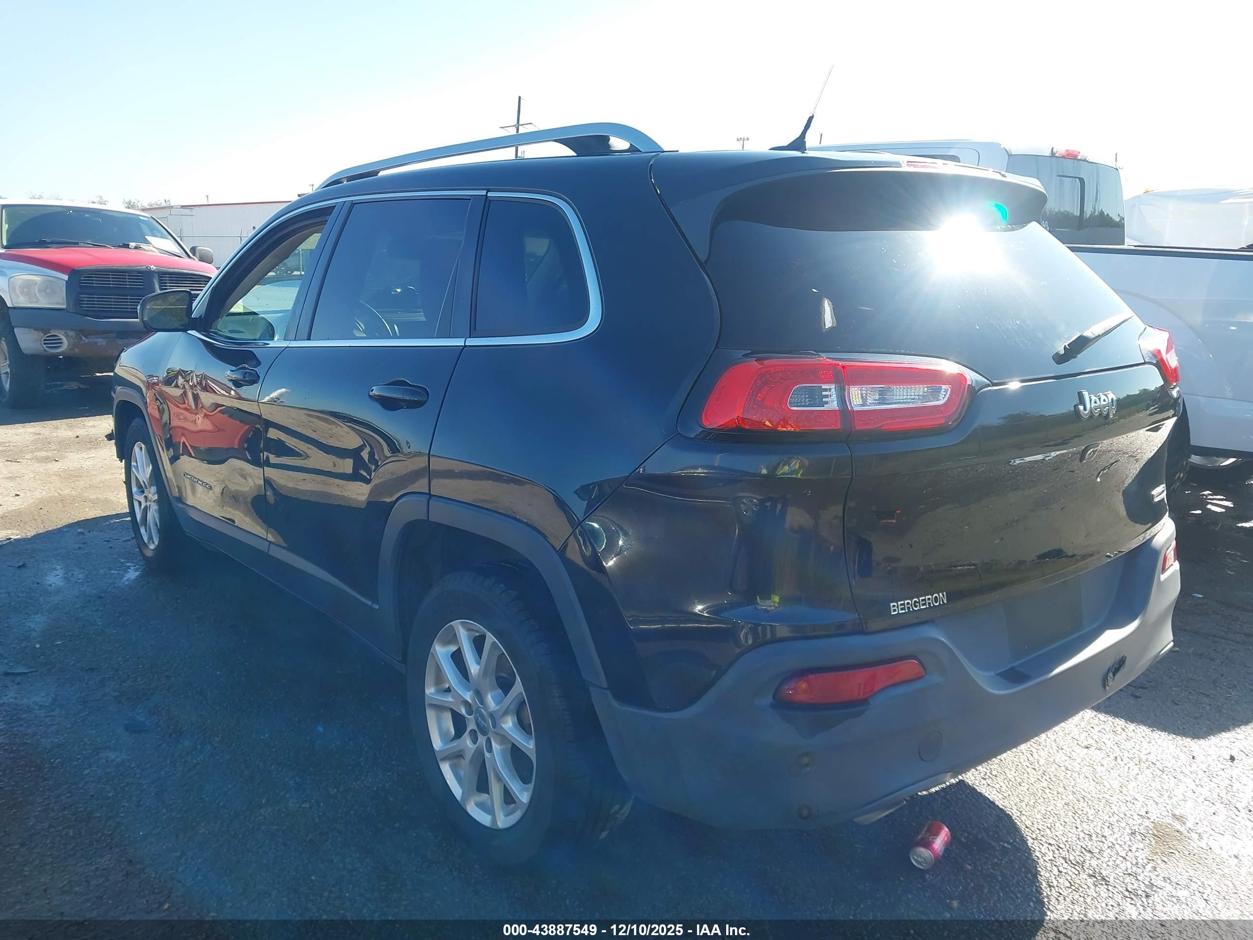 JEEP CHEROKEE image 3