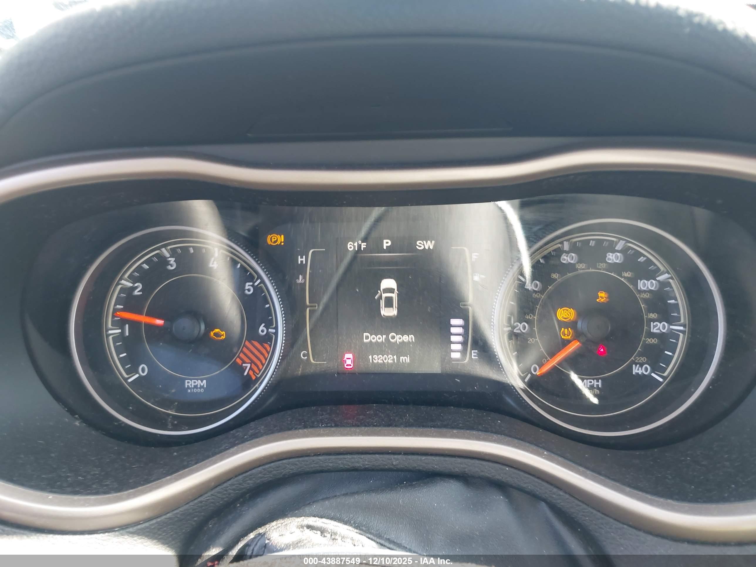 JEEP CHEROKEE image 7