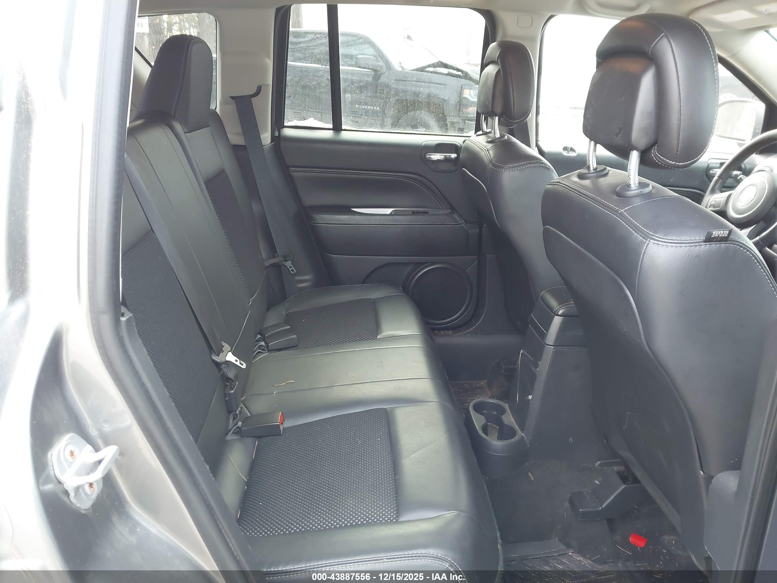 JEEP COMPASS image 8