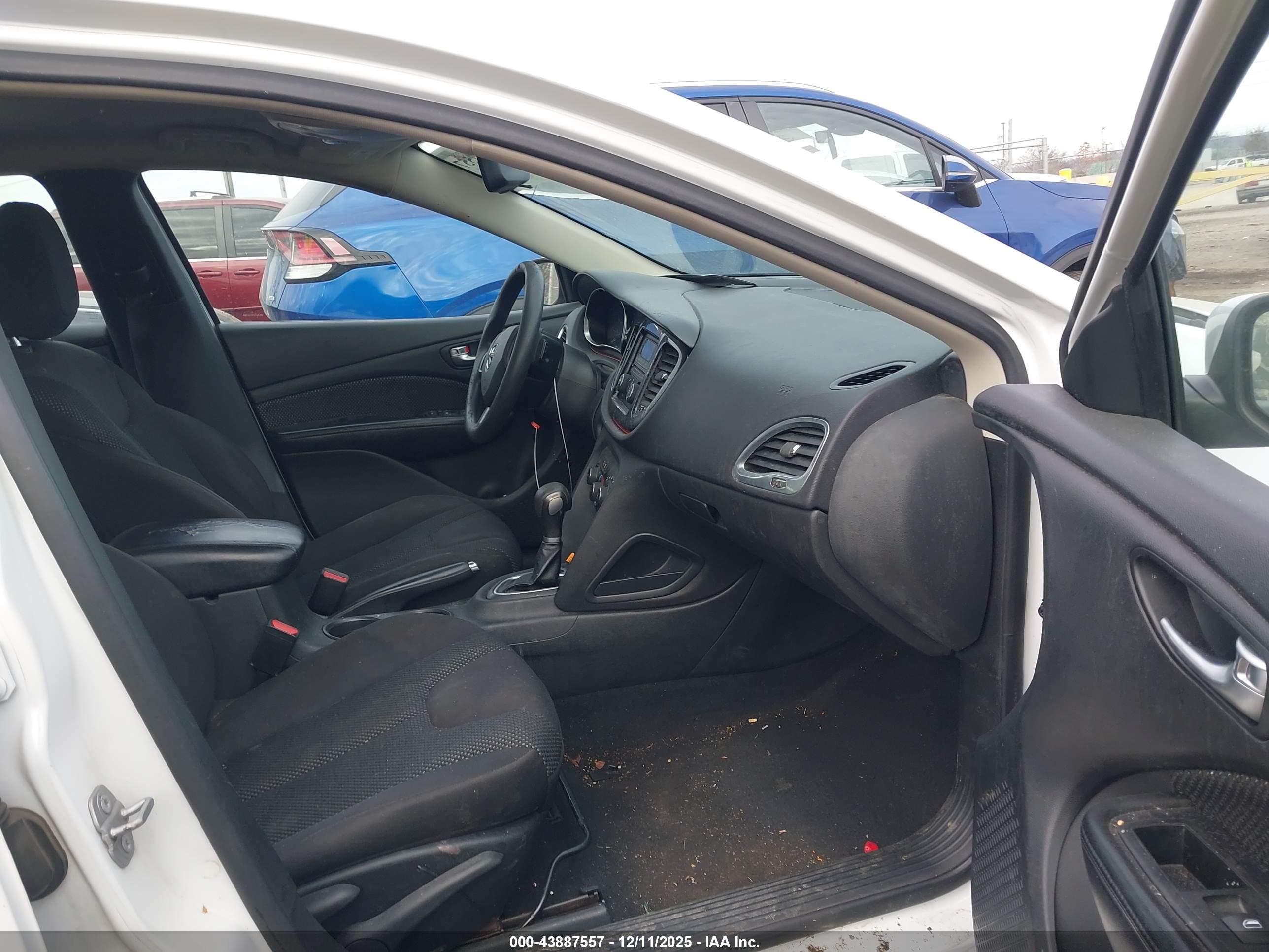 DODGE DART image 5
