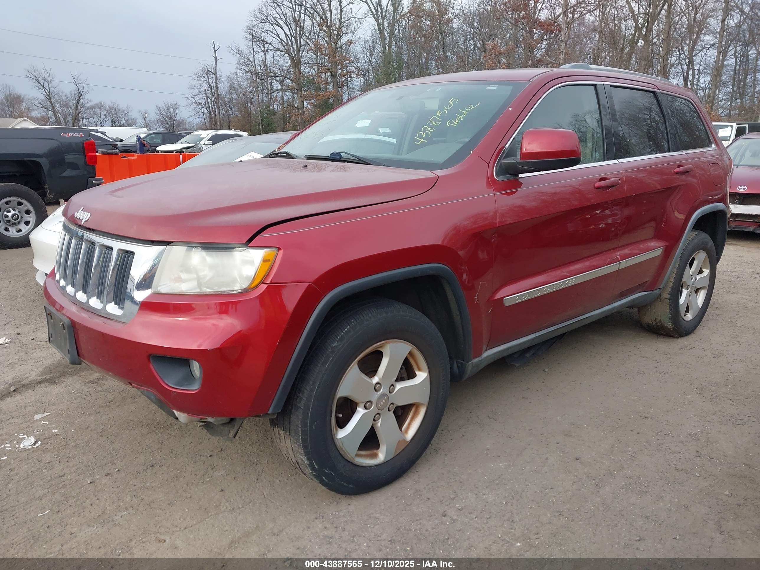 JEEP GRAND image 2