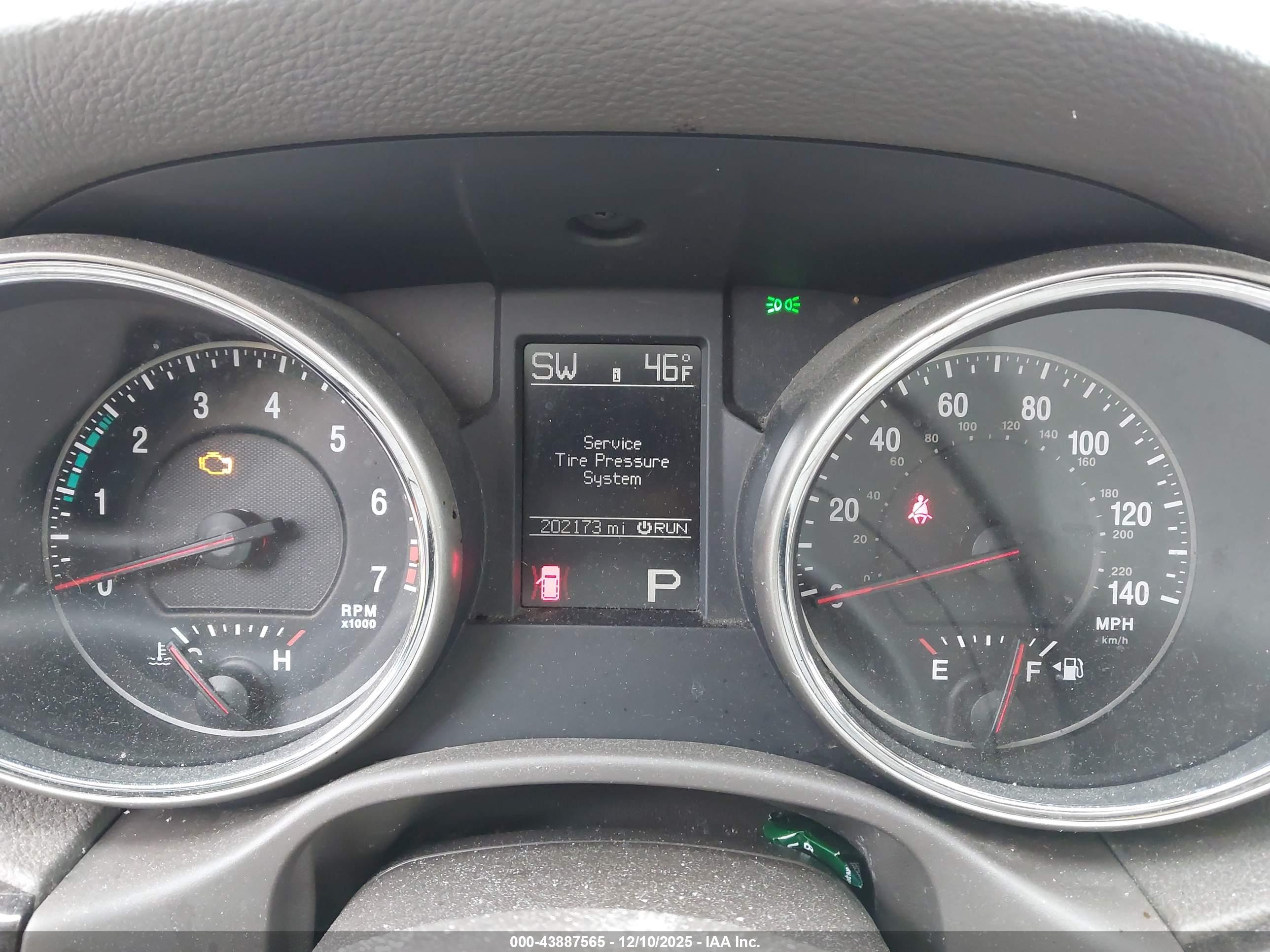 JEEP GRAND image 7