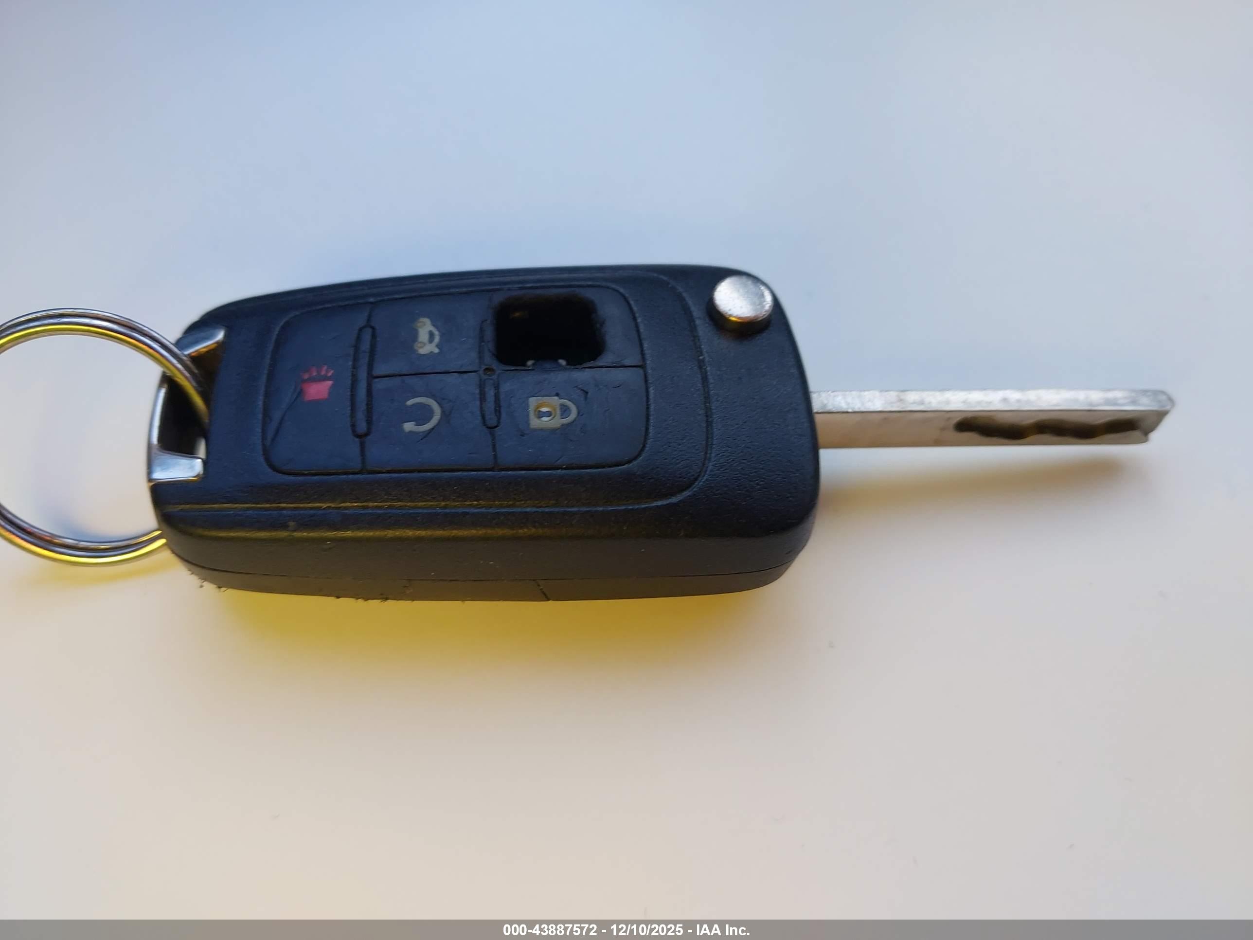 CHEVROLET EQUINOX image 11