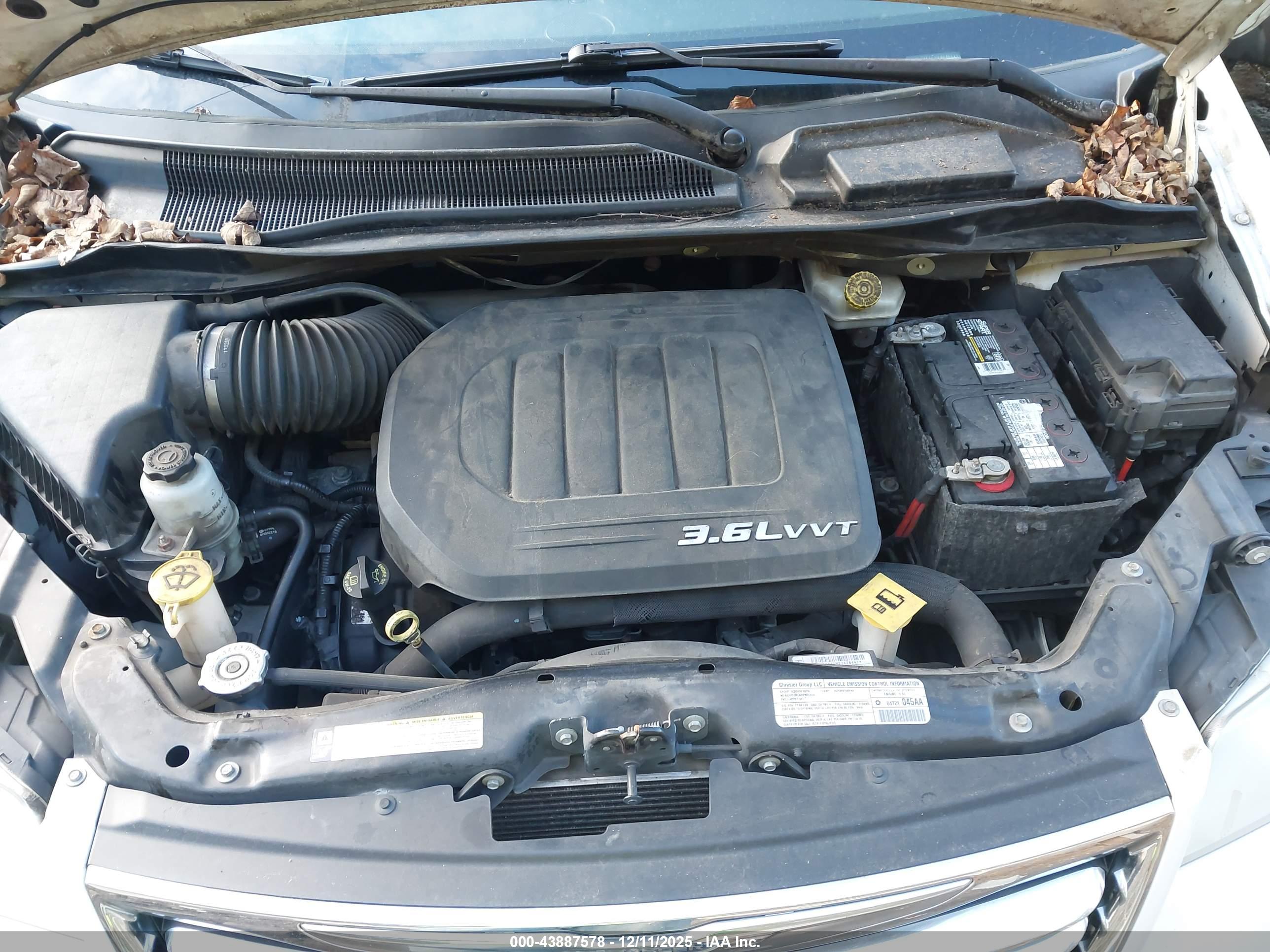 CHRYSLER TOWN image 10