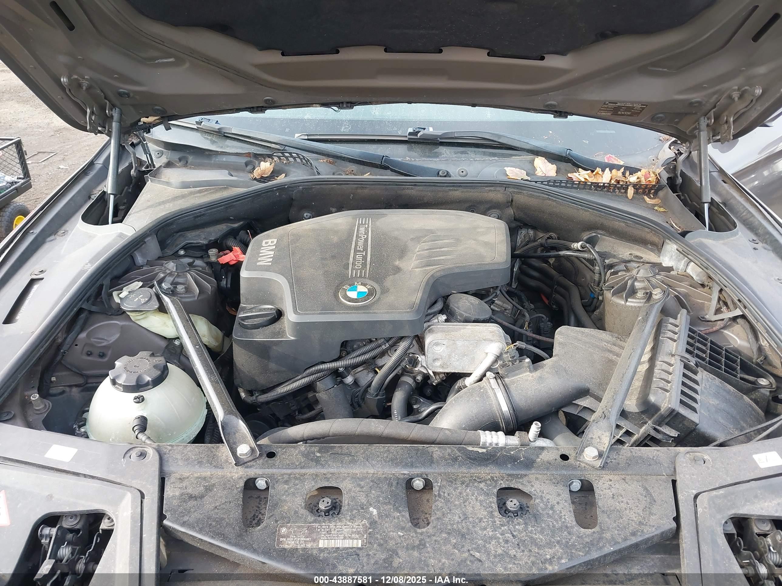 BMW 528I image 10