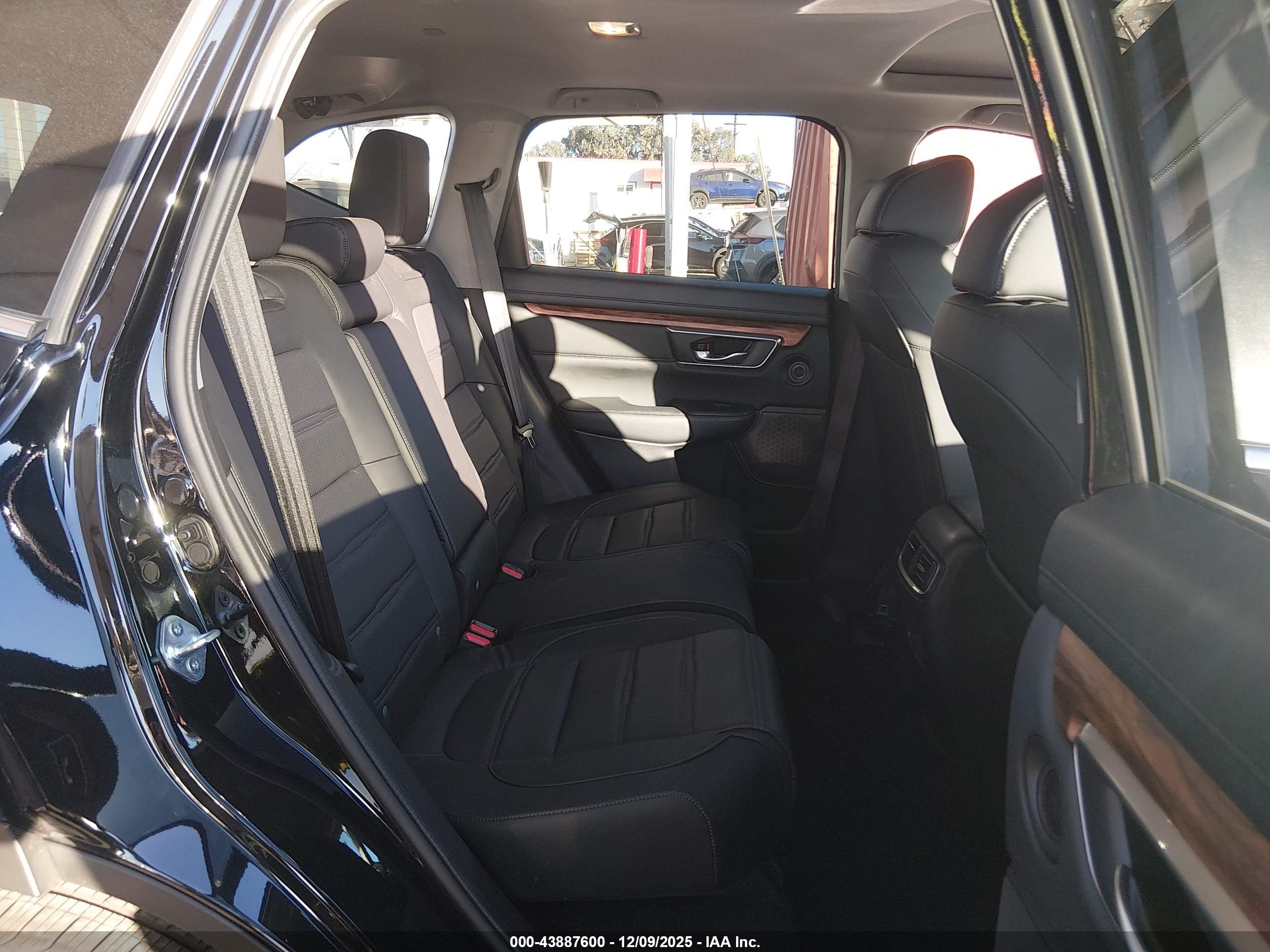 HONDA CR-V image 8