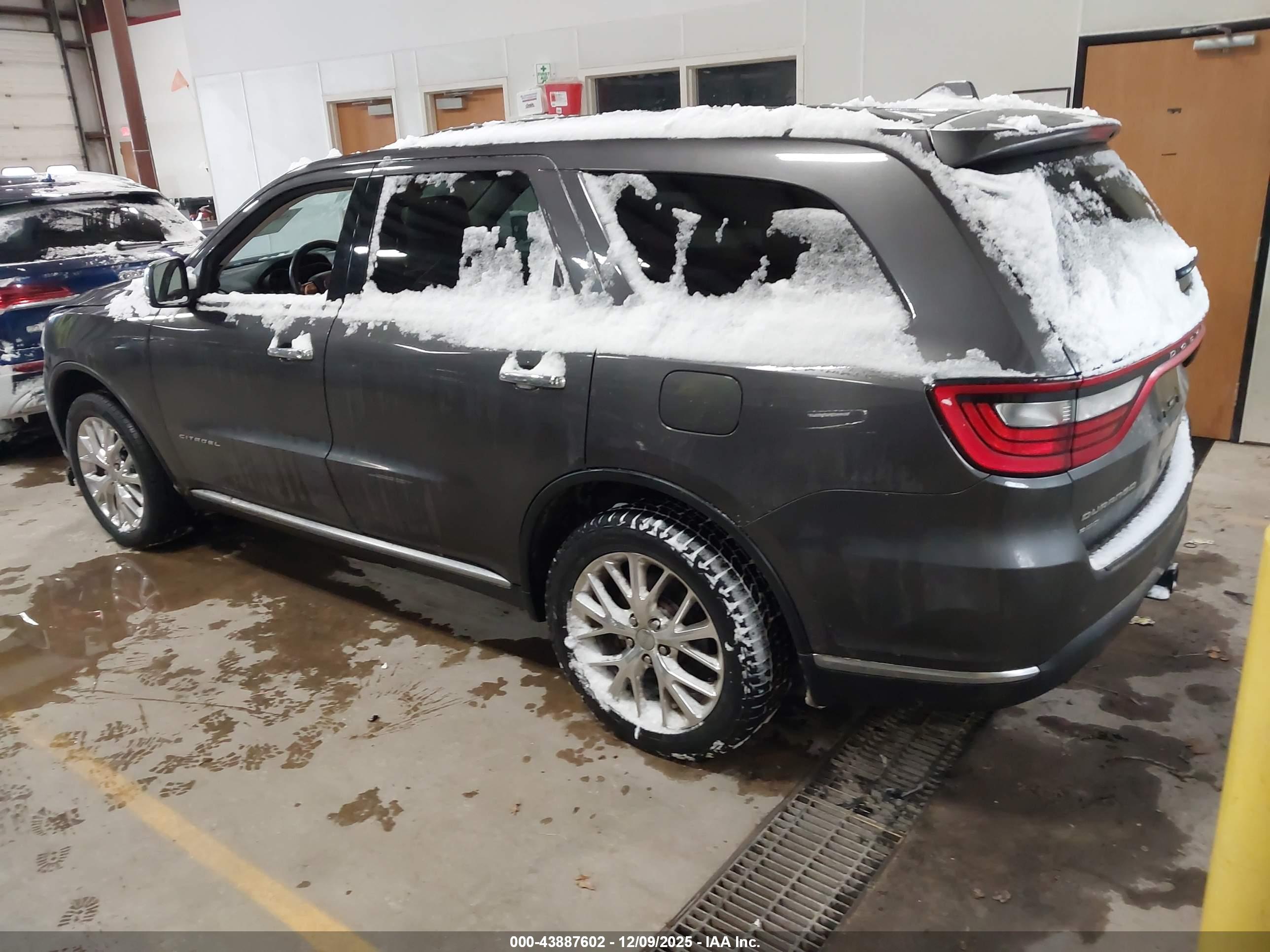 DODGE DURANGO image 3