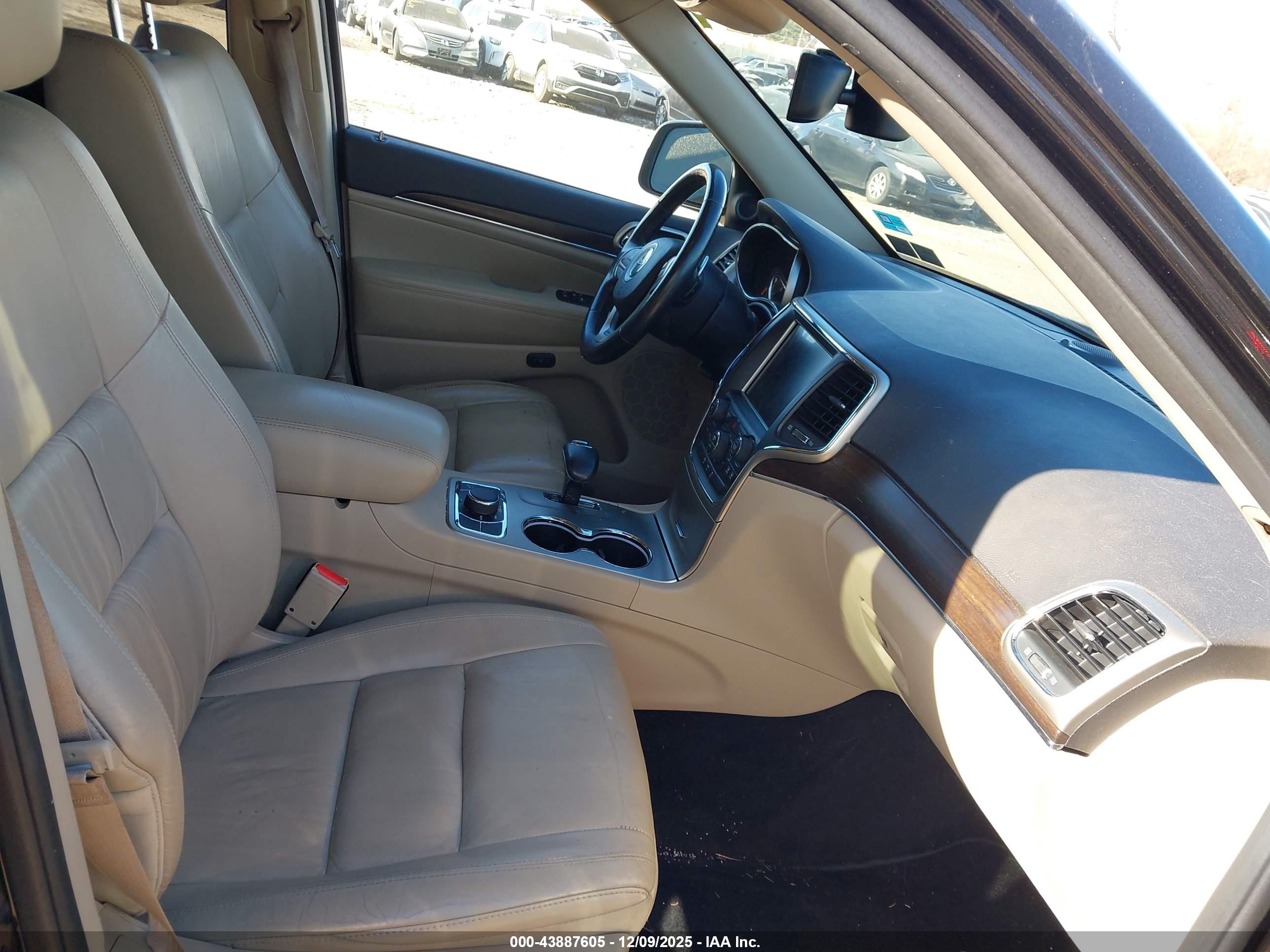 JEEP GRAND image 5
