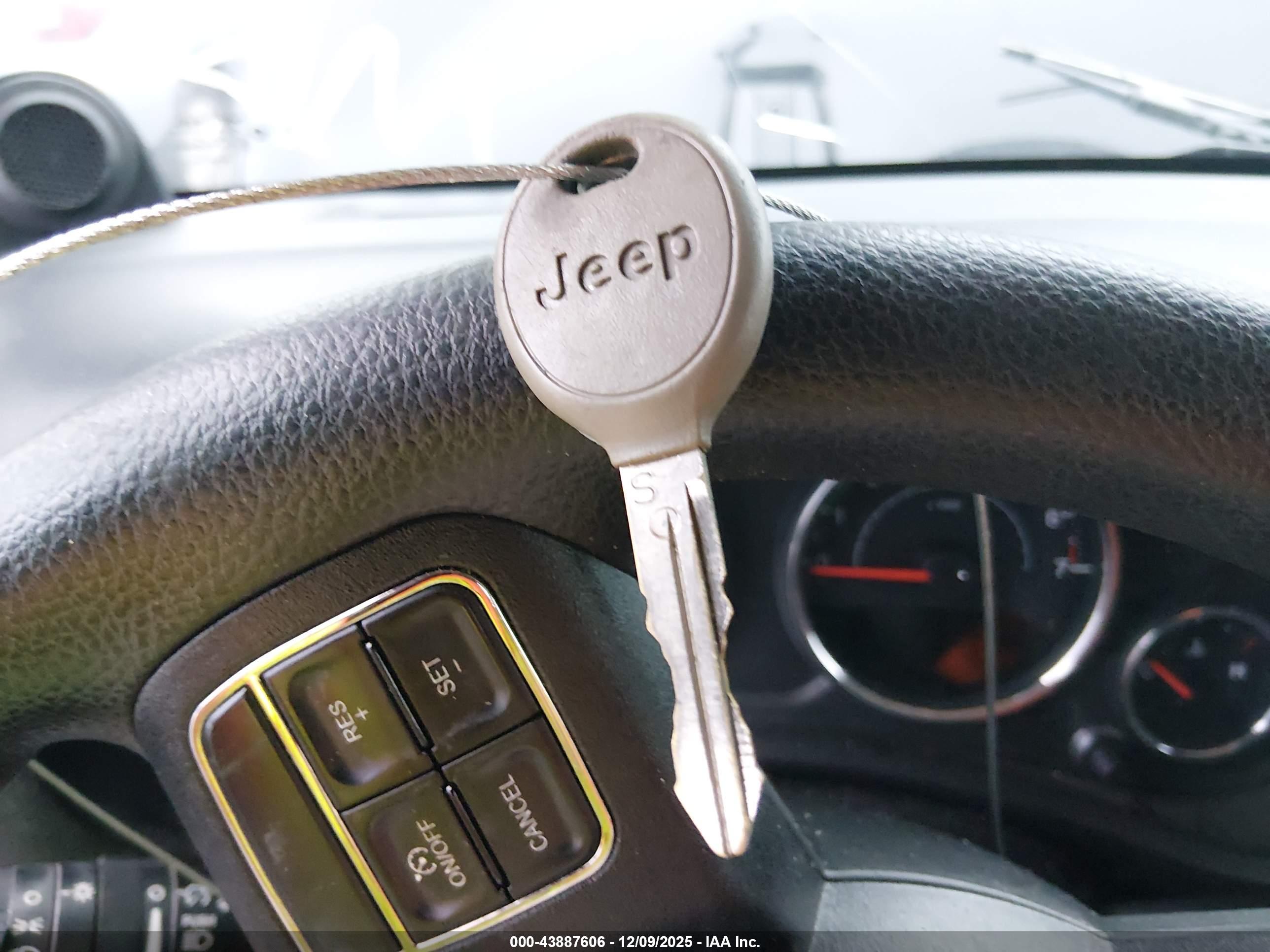 JEEP WRANGLER image 11