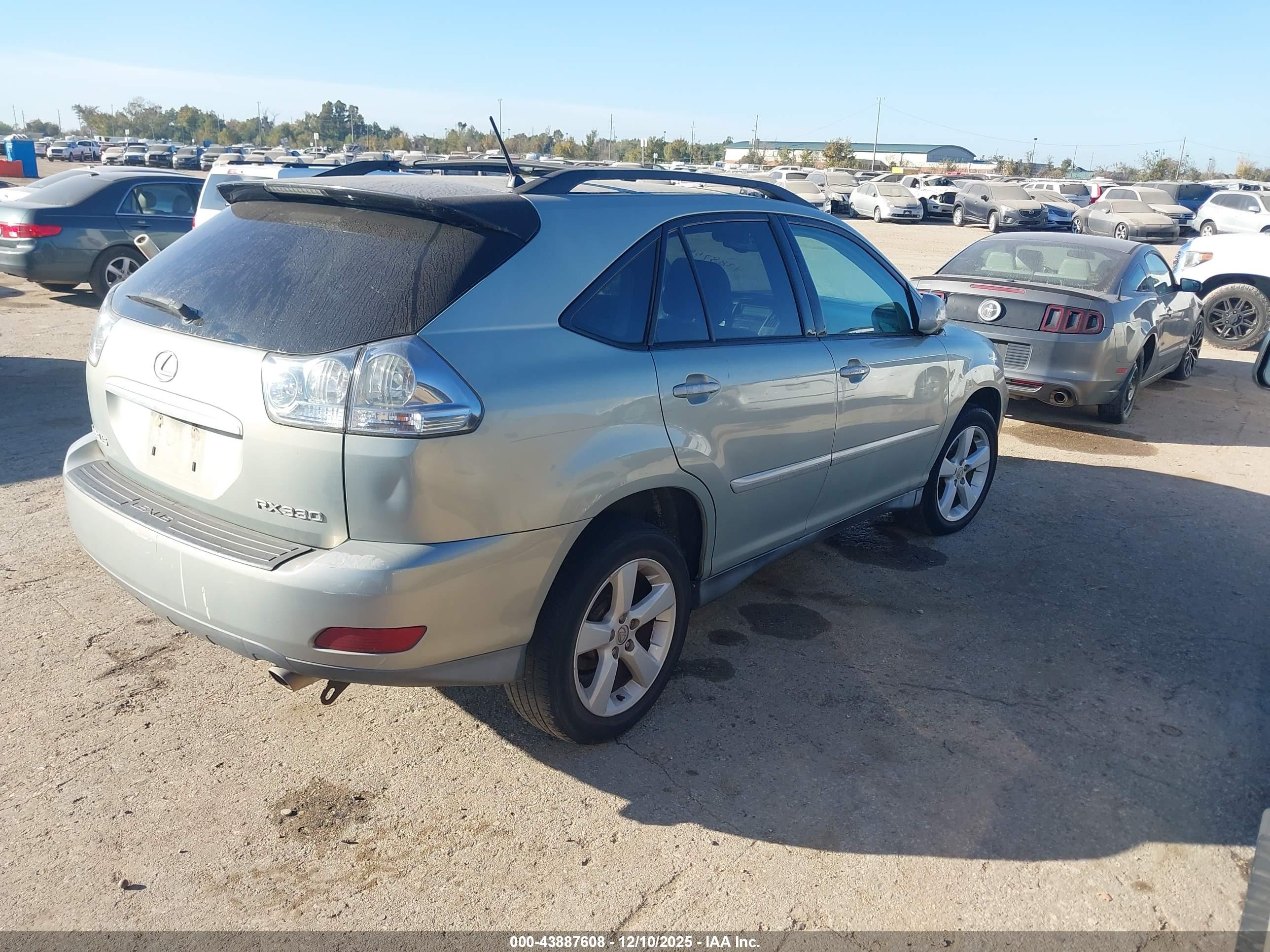 LEXUS RX image 4