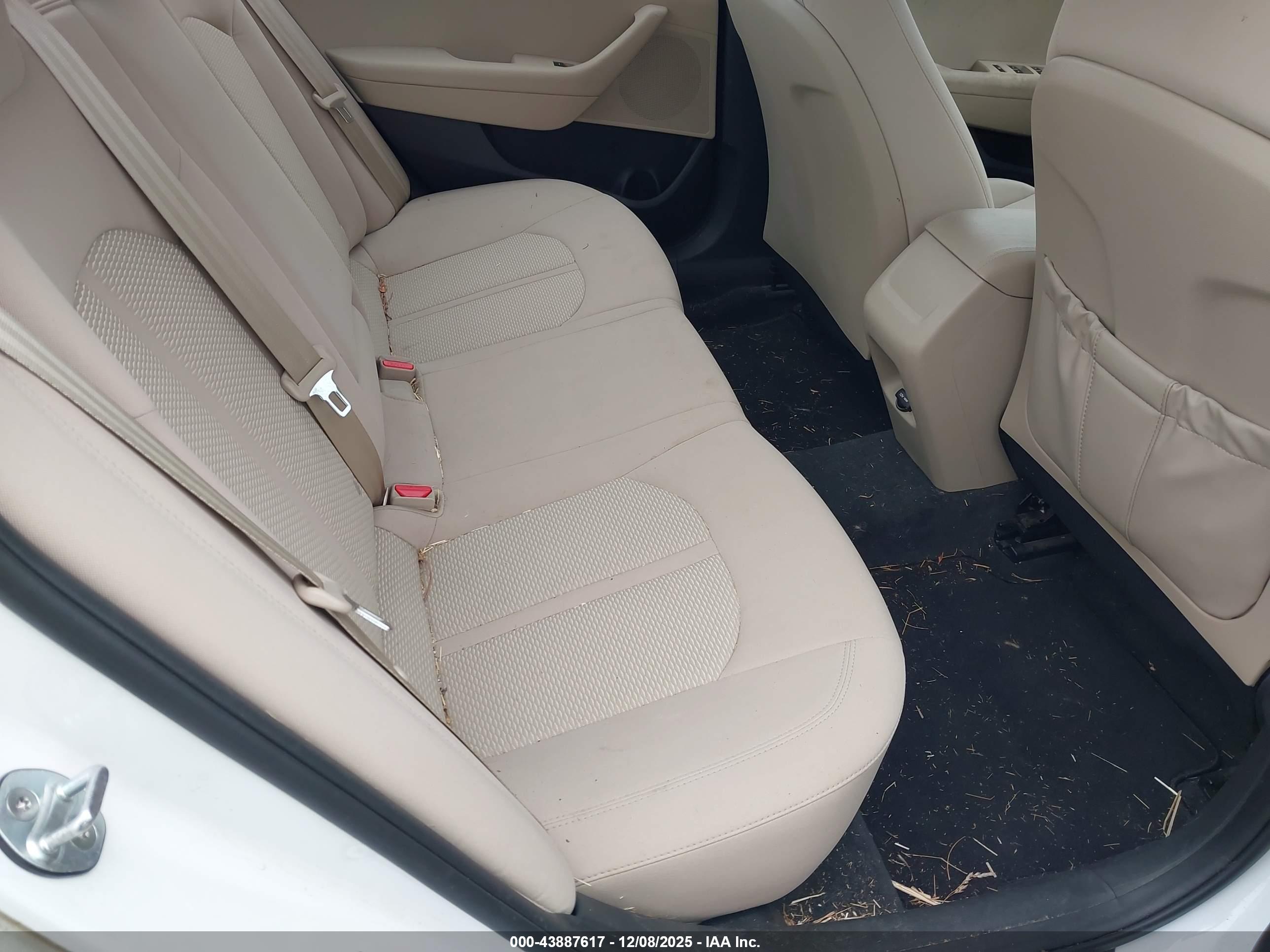 HYUNDAI SONATA image 8
