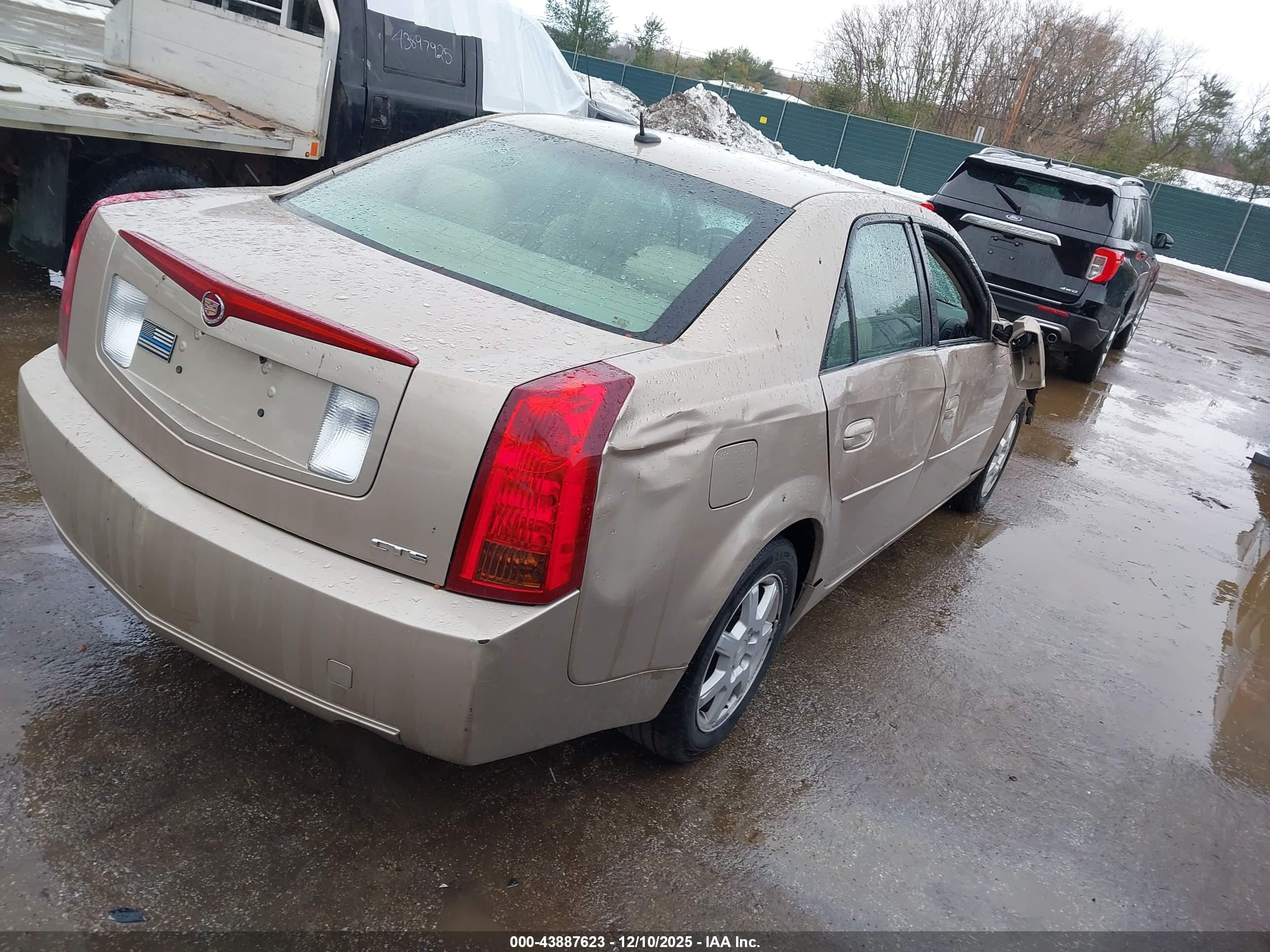 CADILLAC CTS image 4