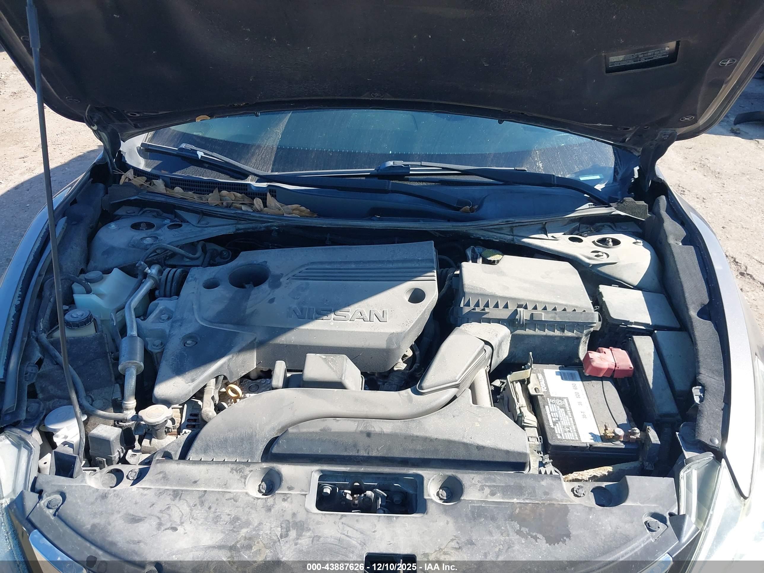 NISSAN ALTIMA image 10