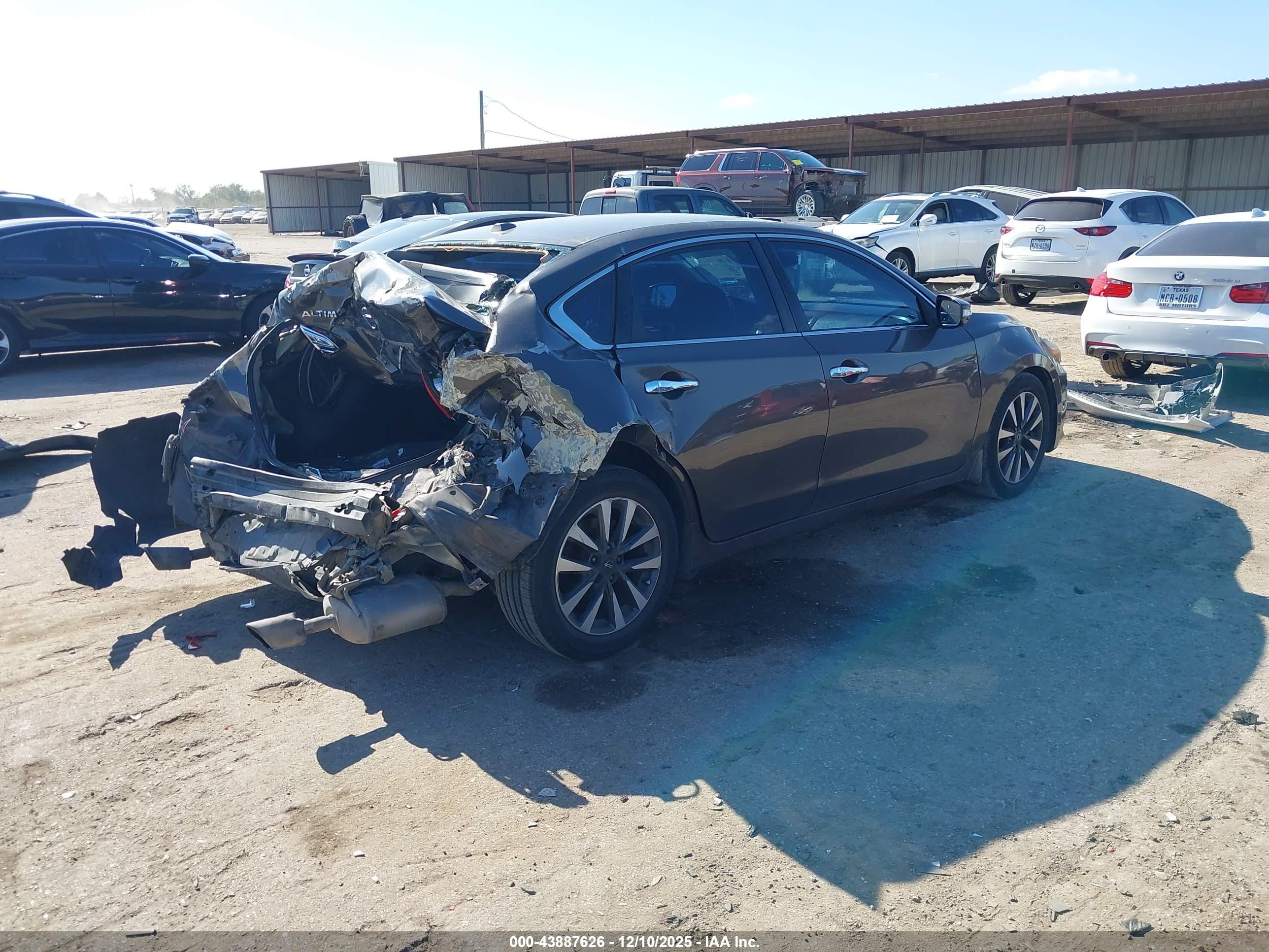 NISSAN ALTIMA image 4