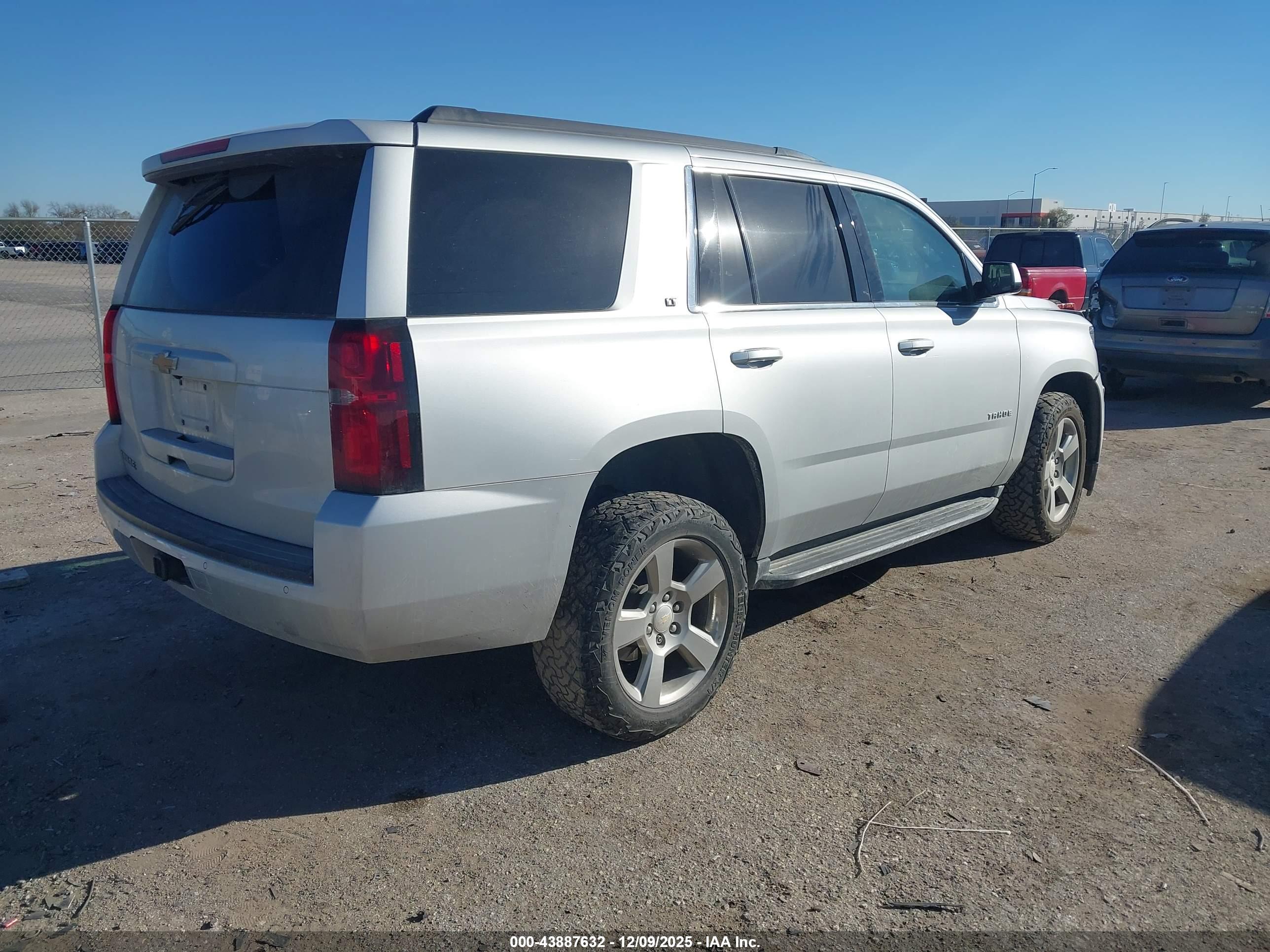 CHEVROLET TAHOE image 4