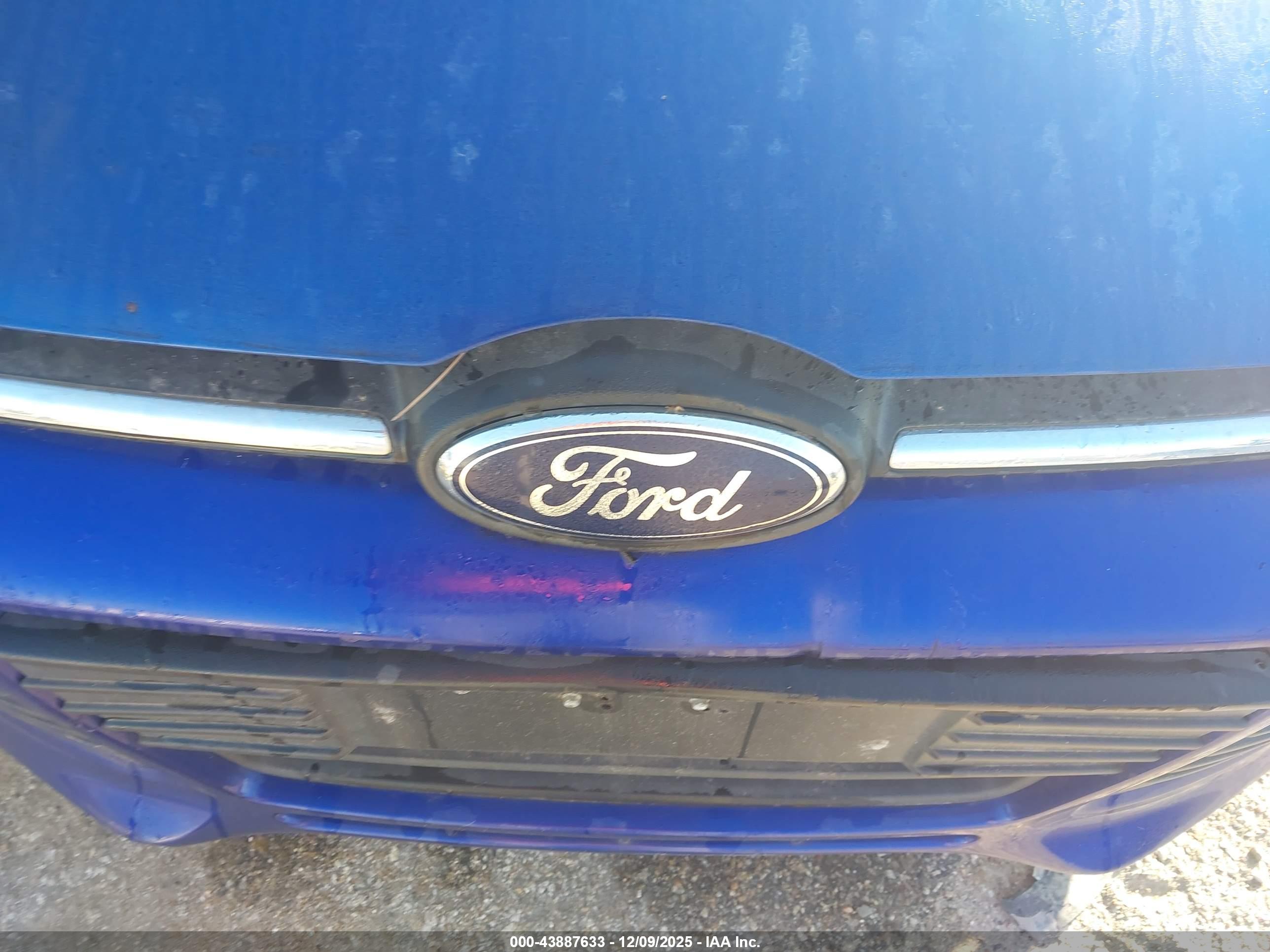 FORD FOCUS image 6