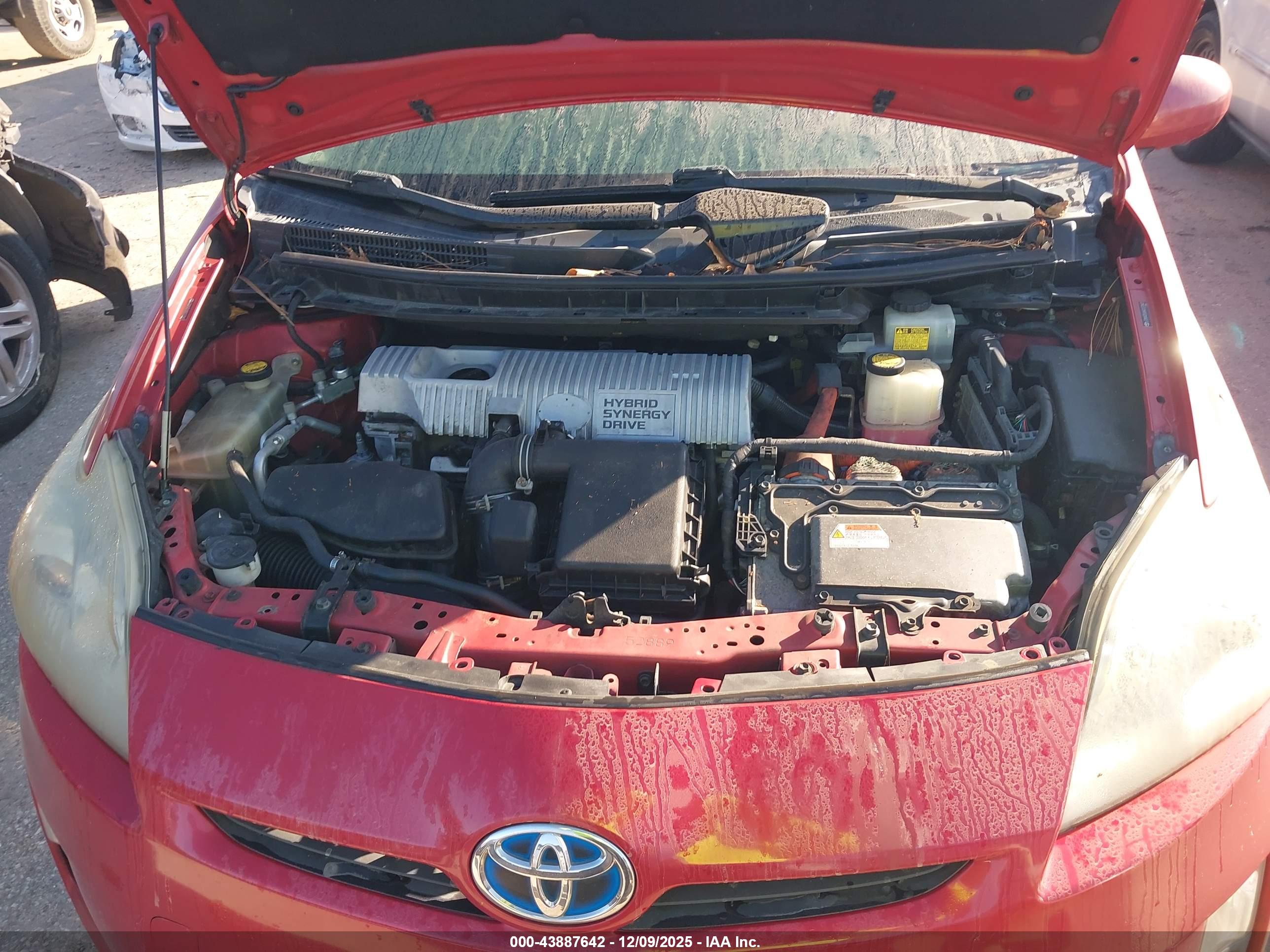 TOYOTA PRIUS image 10