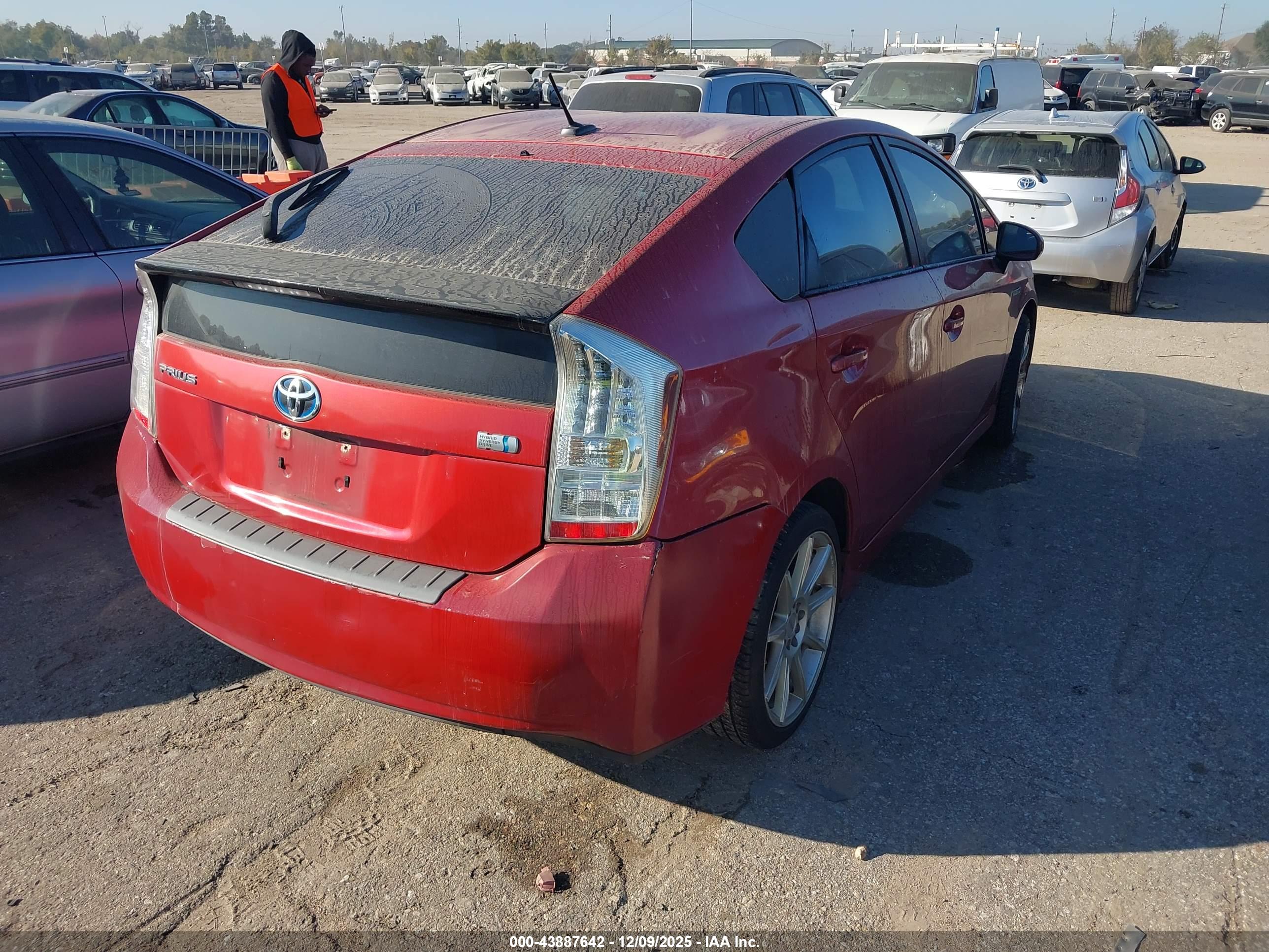 TOYOTA PRIUS image 4