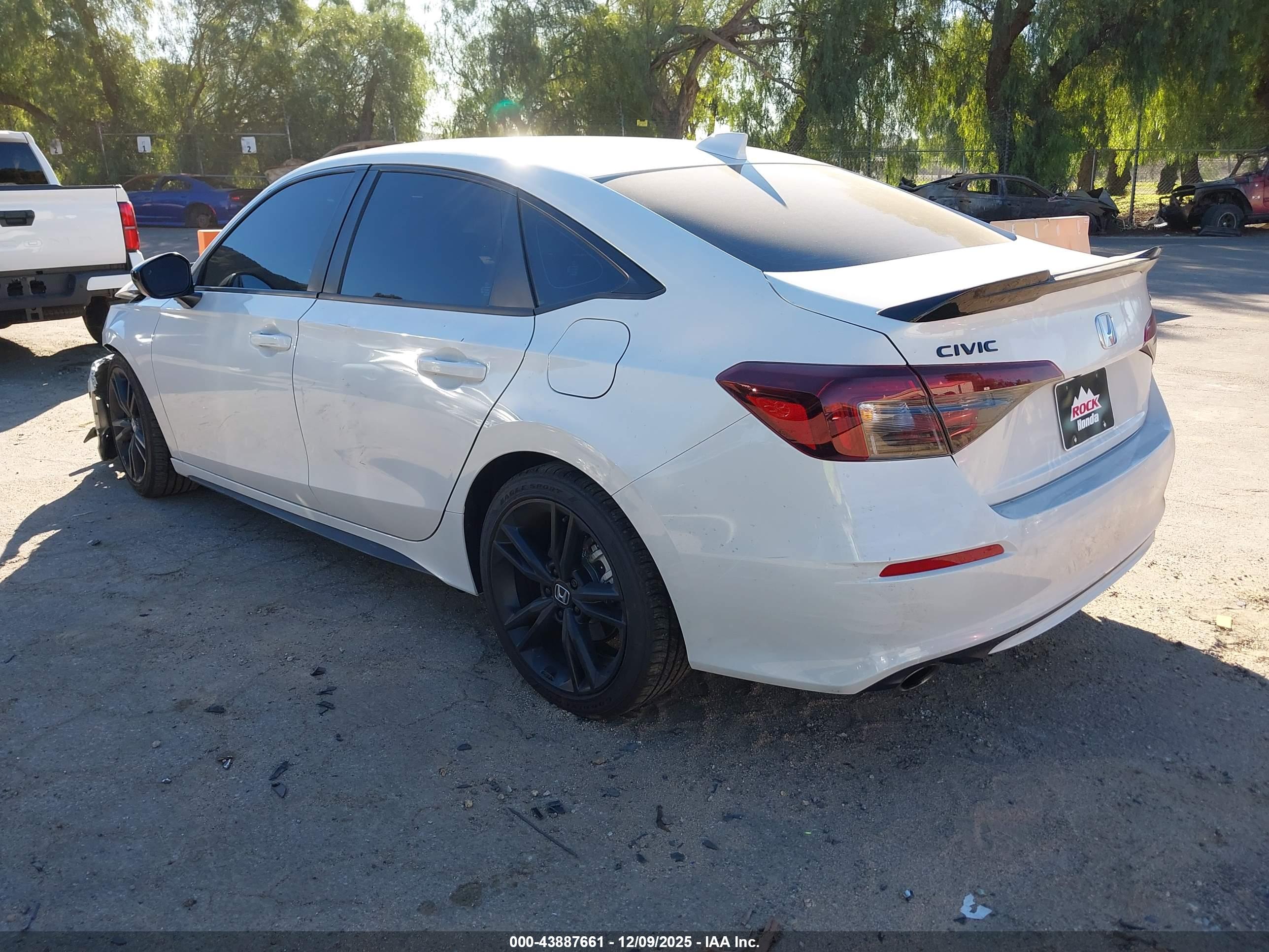 HONDA CIVIC image 3