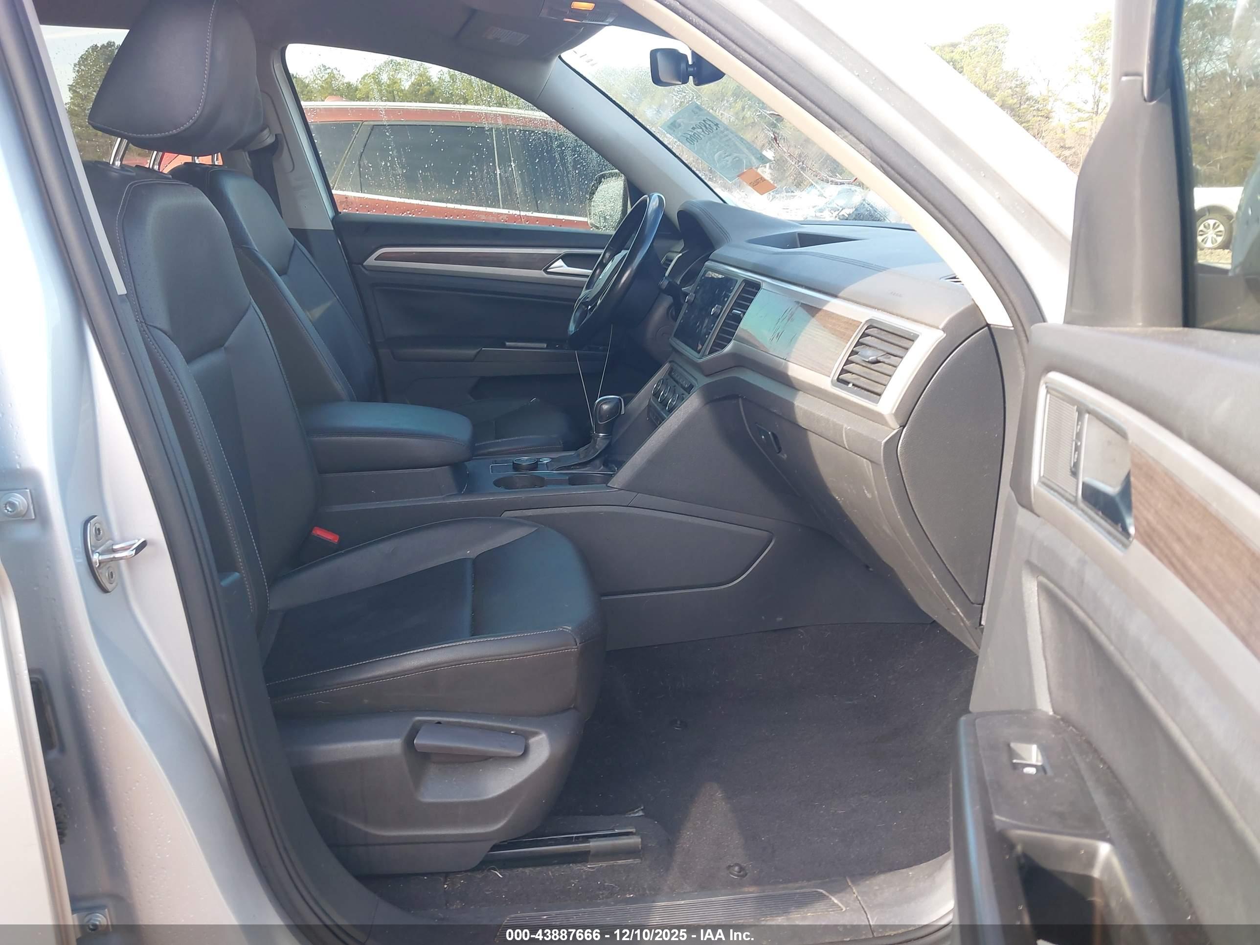 VOLKSWAGEN ATLAS image 5
