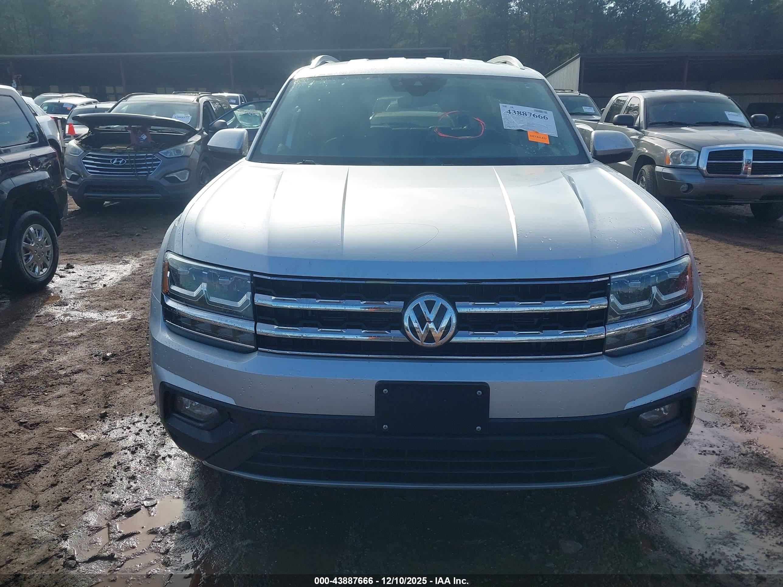 VOLKSWAGEN ATLAS image 6
