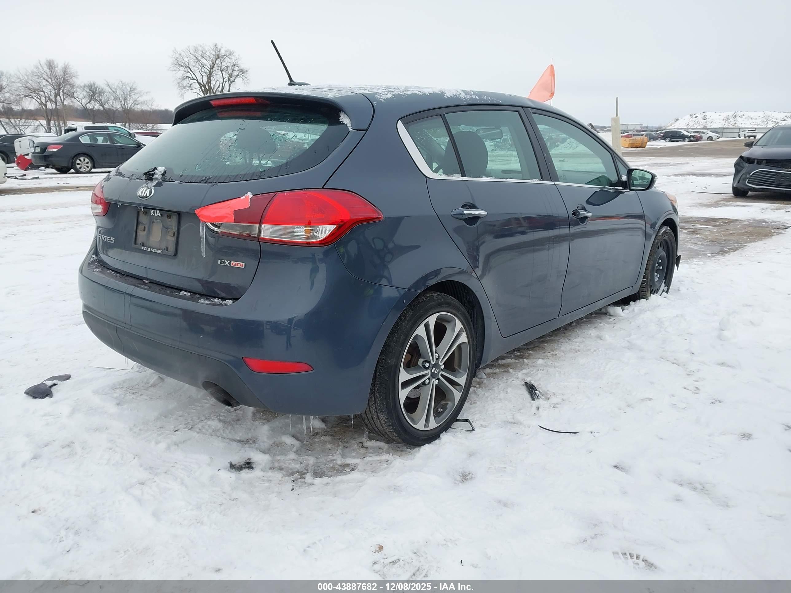 KIA FORTE image 4