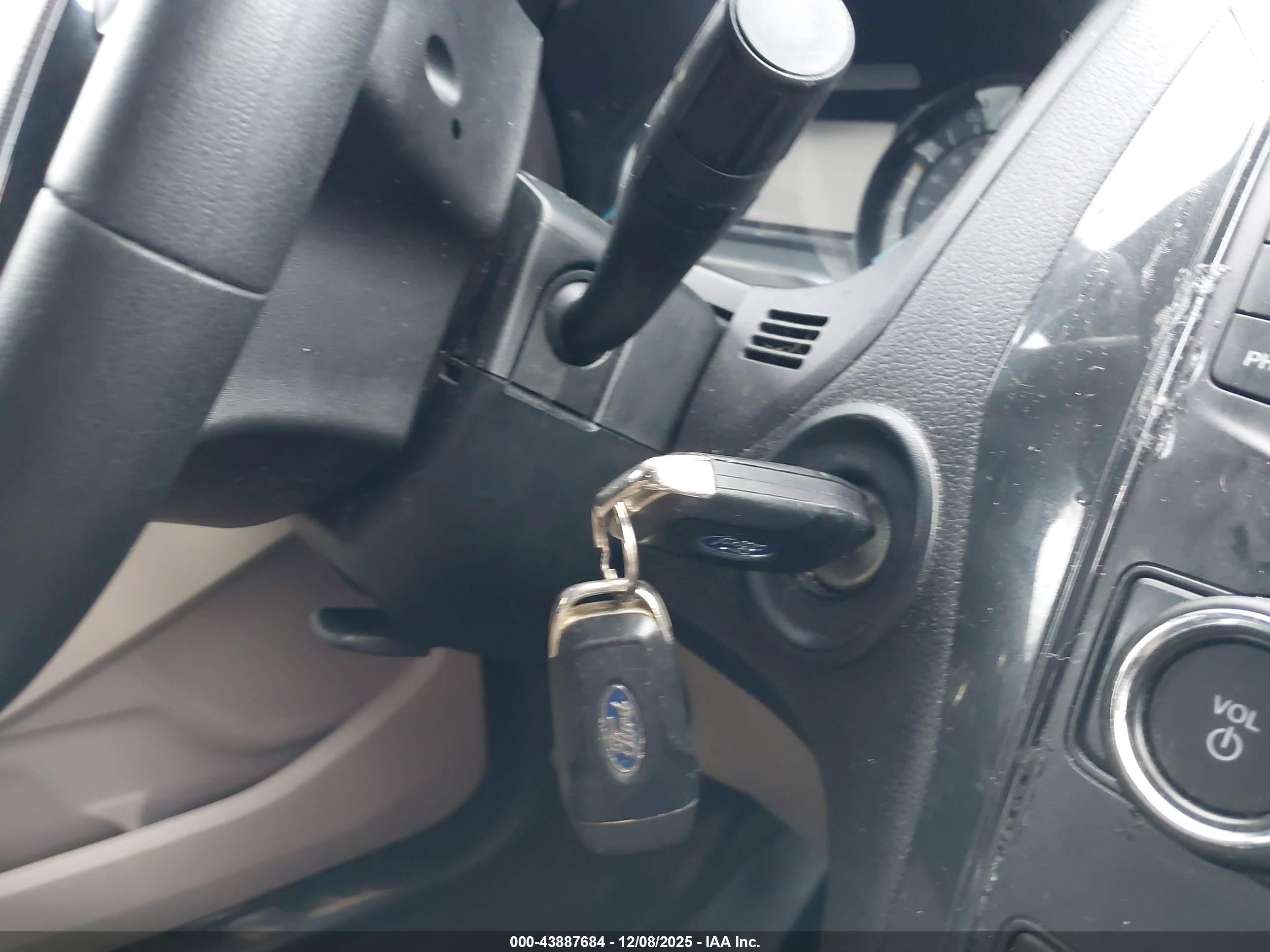 FORD EXPLORER image 11