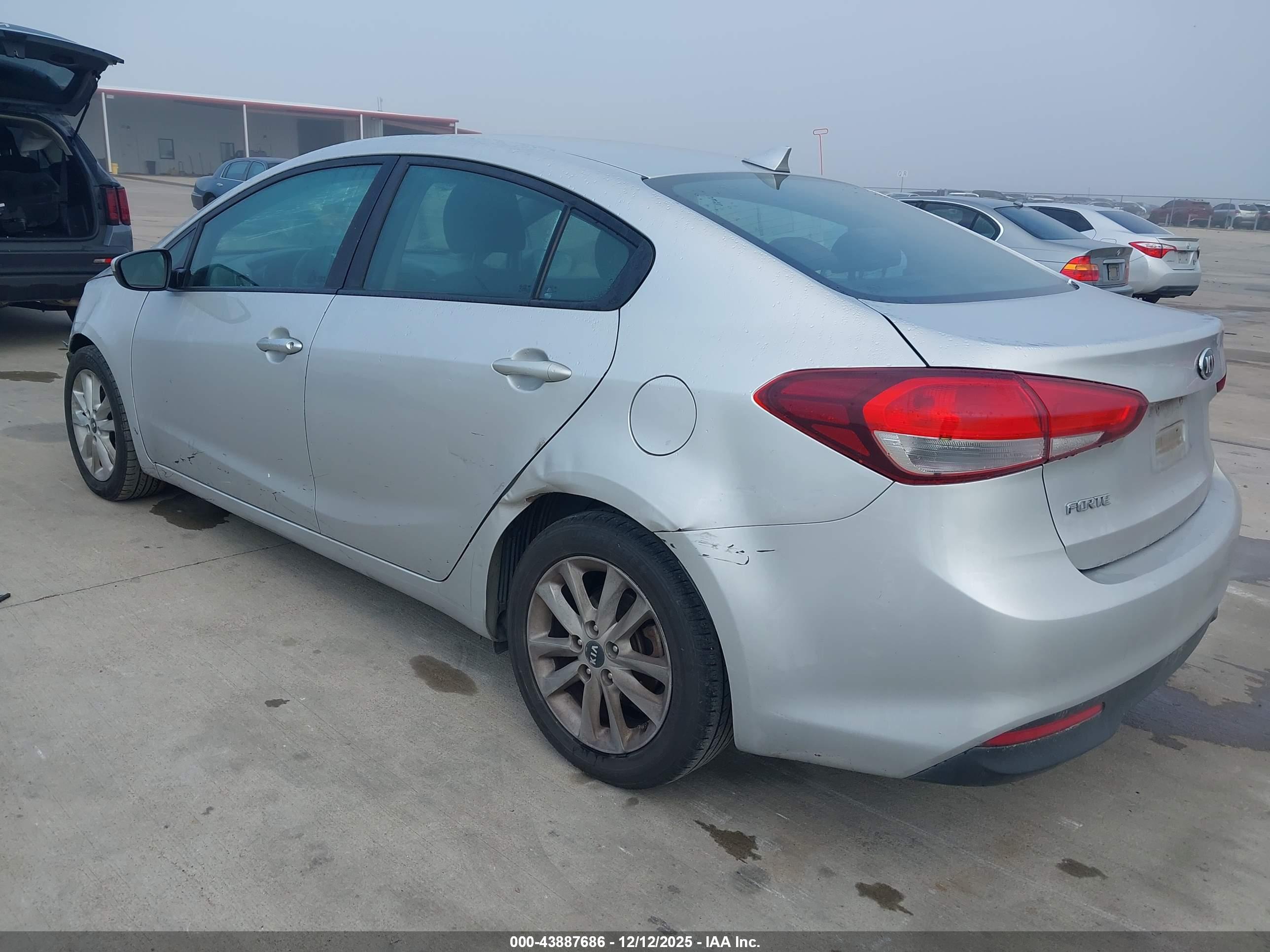 KIA FORTE image 3