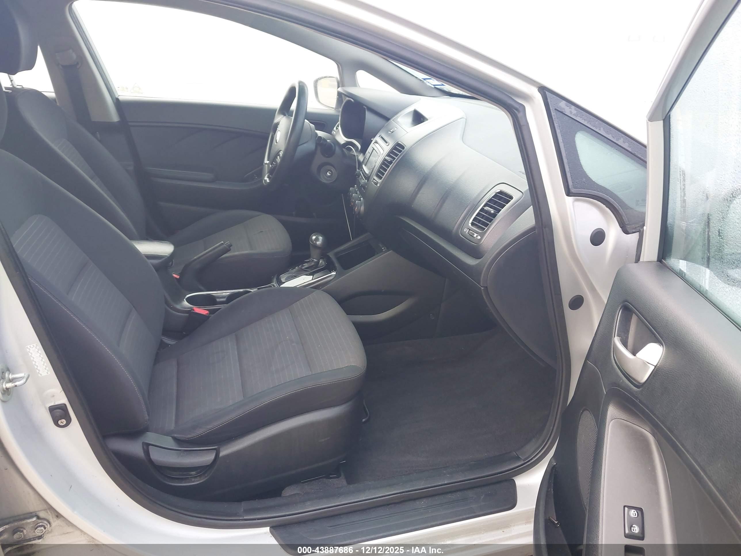 KIA FORTE image 5