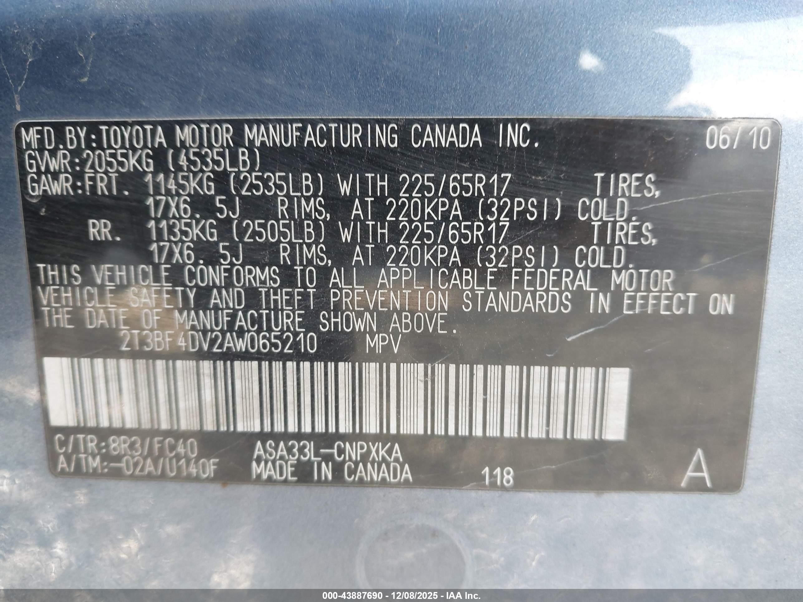 TOYOTA RAV4 image 9