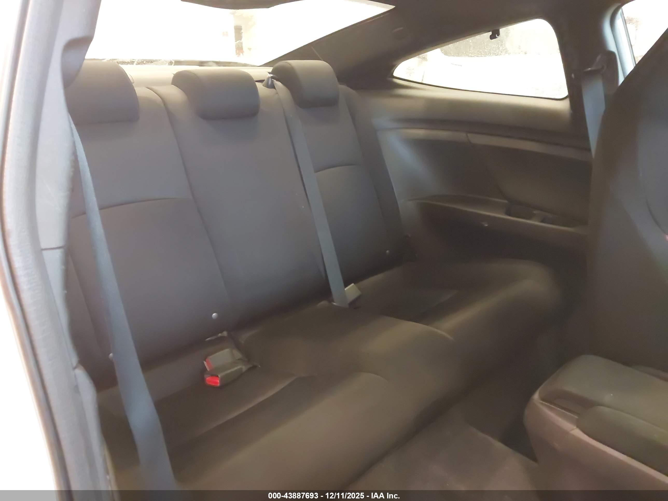 HONDA CIVIC image 8