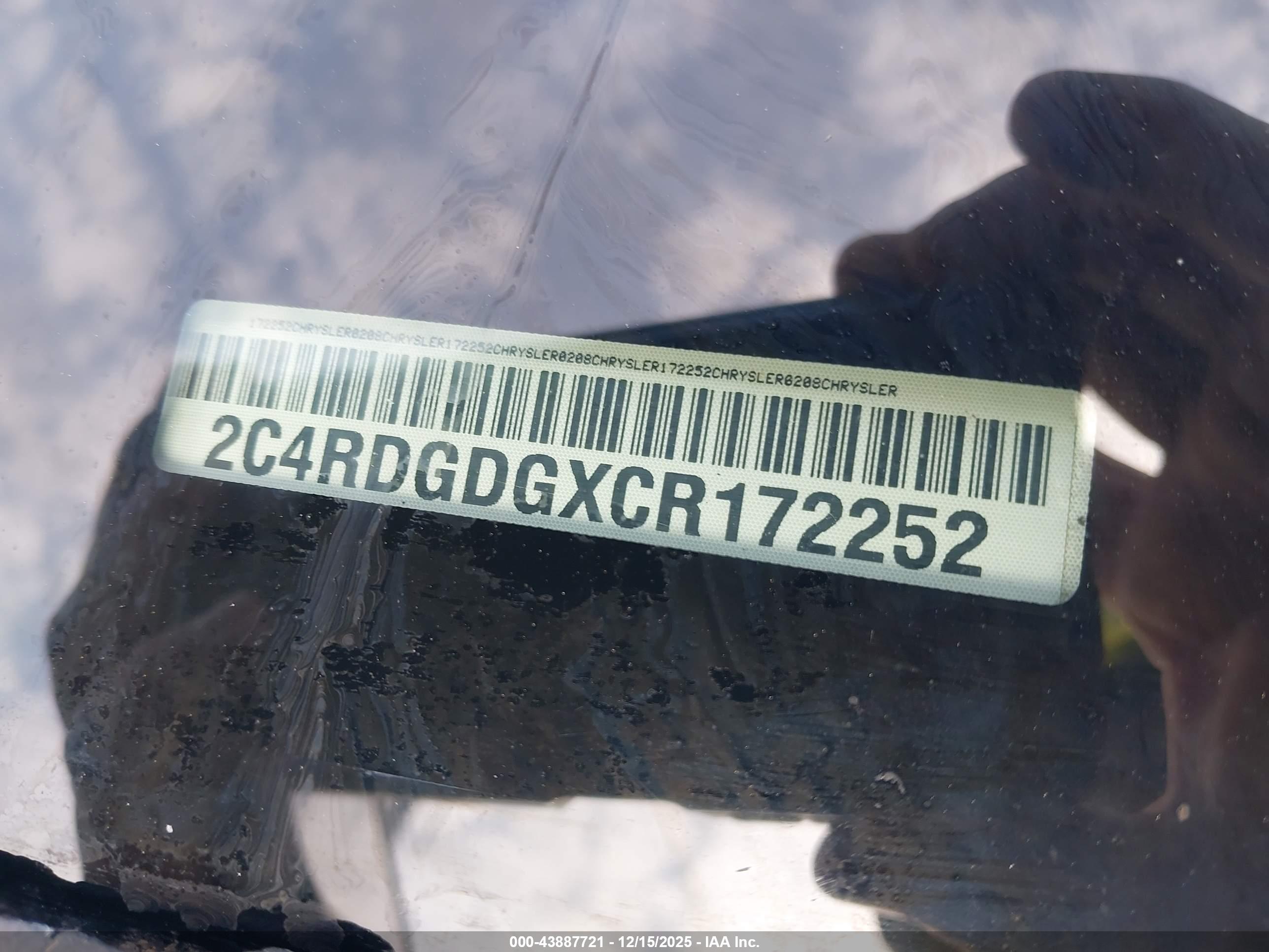 DODGE GRAND image 9