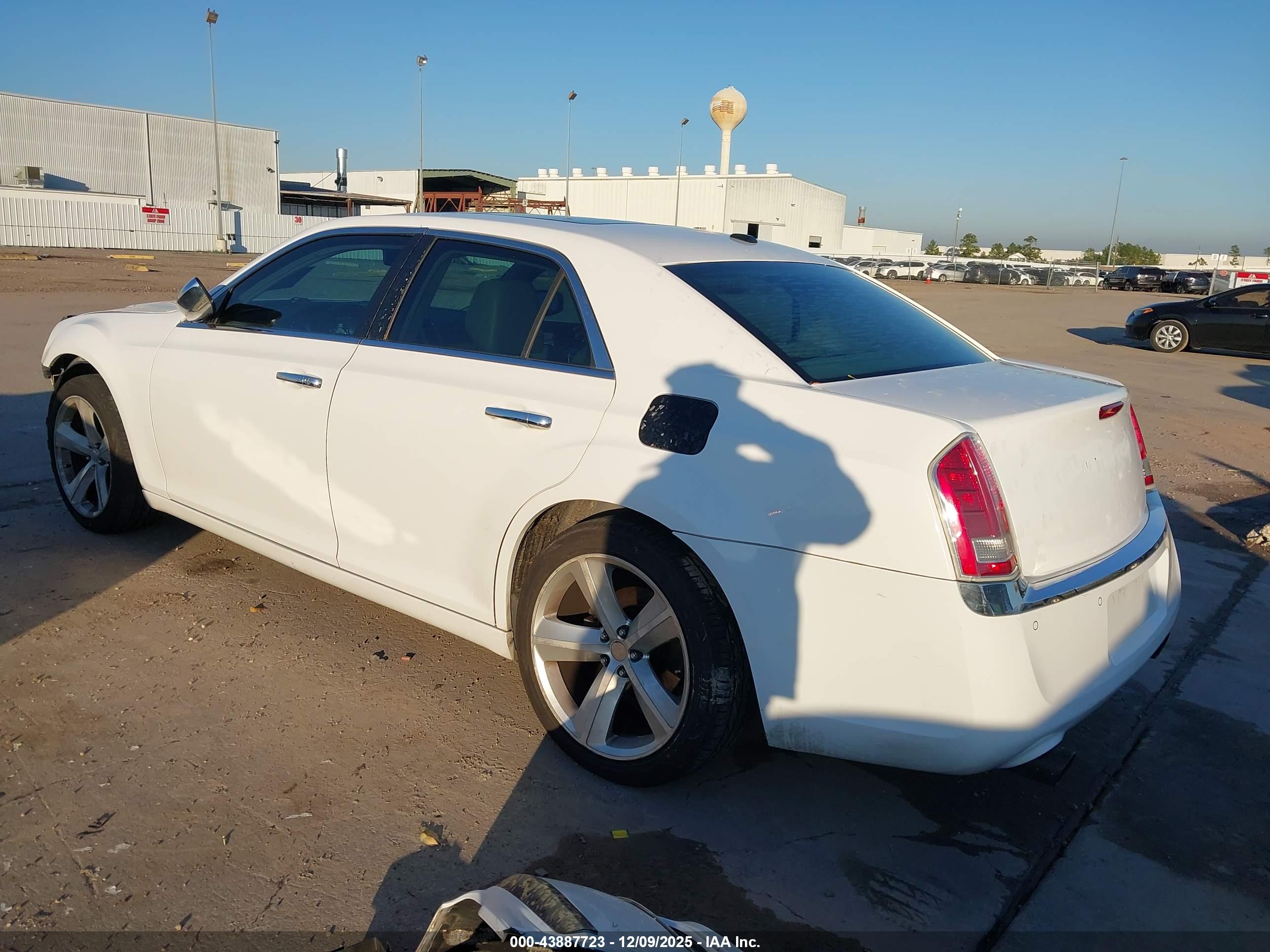 CHRYSLER 300C image 3