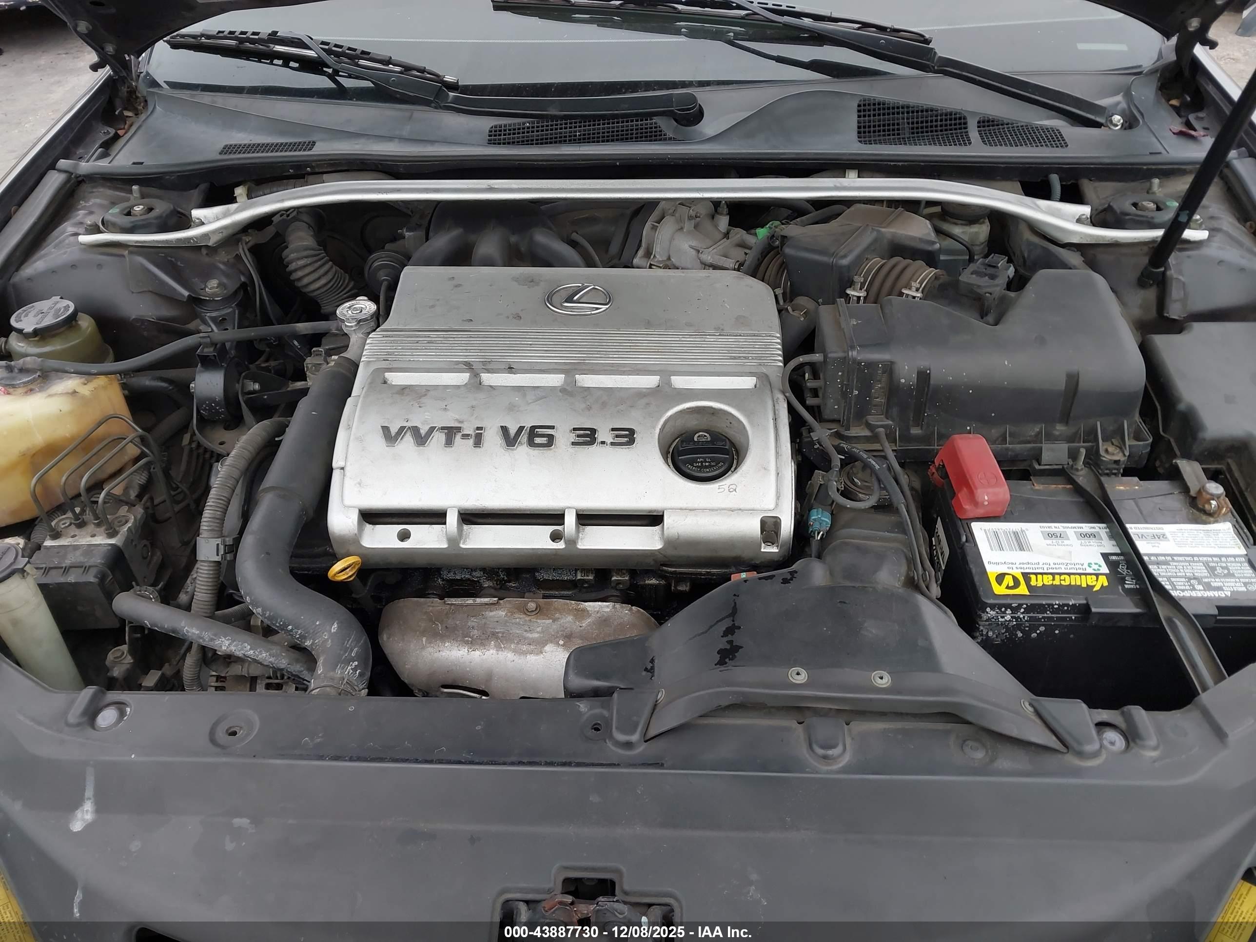 LEXUS ES image 10